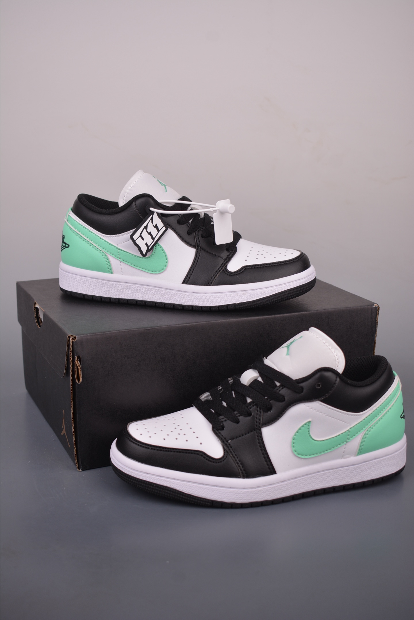 Air Jordan 1 Low 白绿 AJ1乔1低帮休闲板鞋 553558-131-High Quatity Cheap Brand wholesale wholesaler seller Clothes Bags handbags Sneakers Top Fashion Clothing Shoes from China Factory Chinese suppliers best Quality Beautiful Price Air Jordan 1 Low 白绿 AJ1乔1低帮休闲板鞋 553558-131