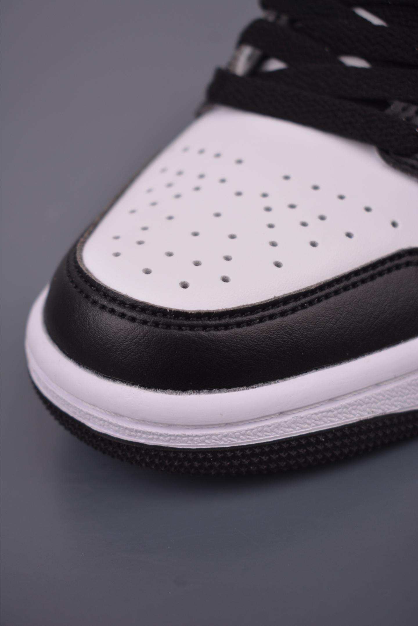 Air Jordan 1 Low 白绿 AJ1乔1低帮休闲板鞋 553558-131-High Quatity Cheap Brand wholesale wholesaler seller Clothes Bags handbags Sneakers Top Fashion Clothing Shoes from China Factory Chinese suppliers best Quality Beautiful Price Air Jordan 1 Low 白绿 AJ1乔1低帮休闲板鞋 553558-131