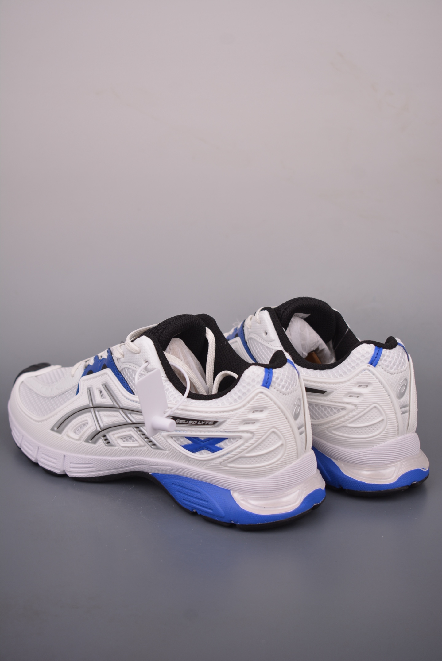 180 Asics UB12-S Gel-SD Lyte 亚瑟士舒适贴合跑步鞋 1203A886-100