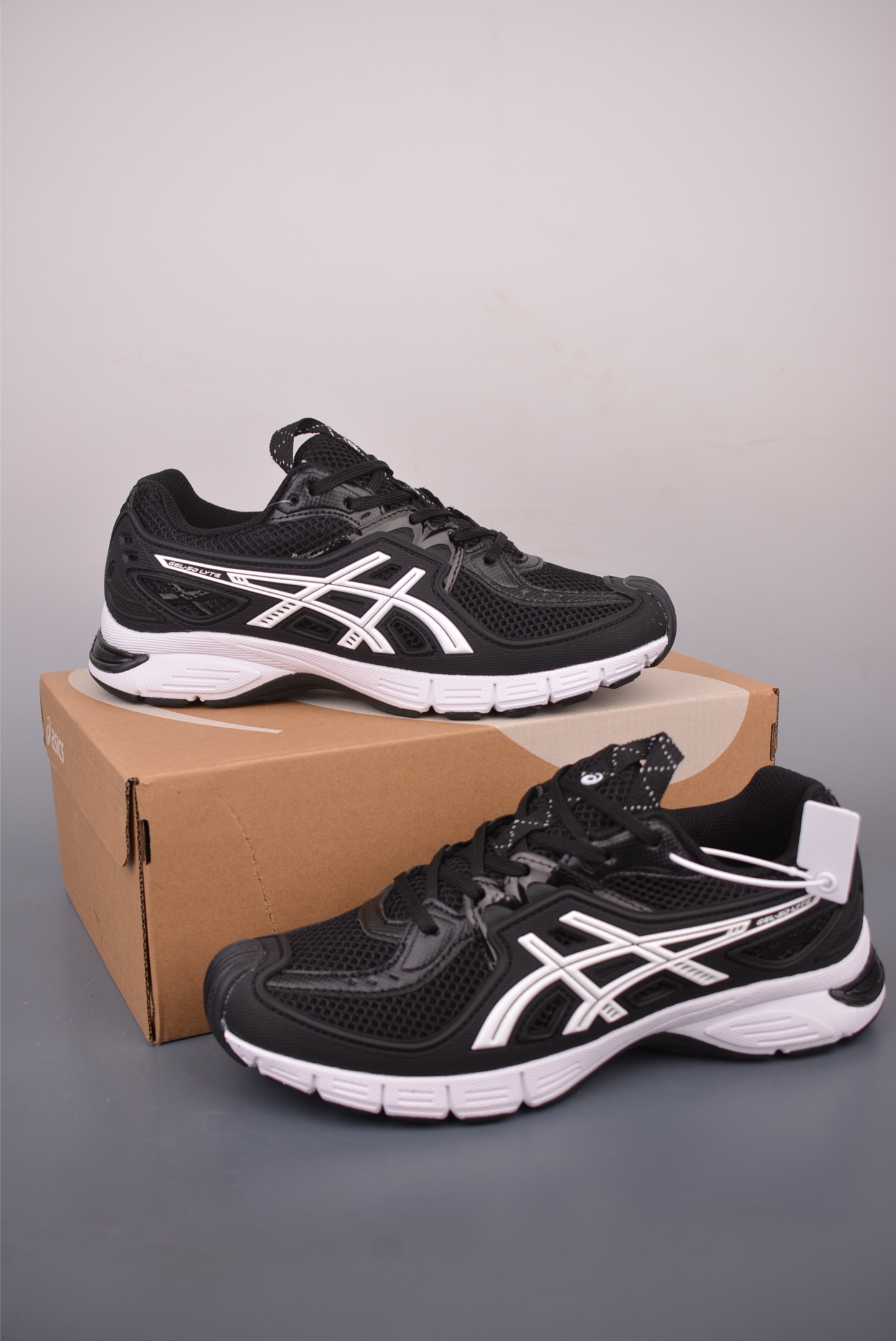 Asics UB12-S Gel-SD Lyte 亚瑟士舒适贴合跑步鞋 1203A665-002-High Quatity Cheap Brand wholesale wholesaler seller Clothes Bags handbags Sneakers Top Fashion Clothing Shoes from China Factory Chinese suppliers best Quality Beautiful Price Asics UB12-S Gel-SD Lyte 亚瑟士舒适贴合跑步鞋 1203A665-002