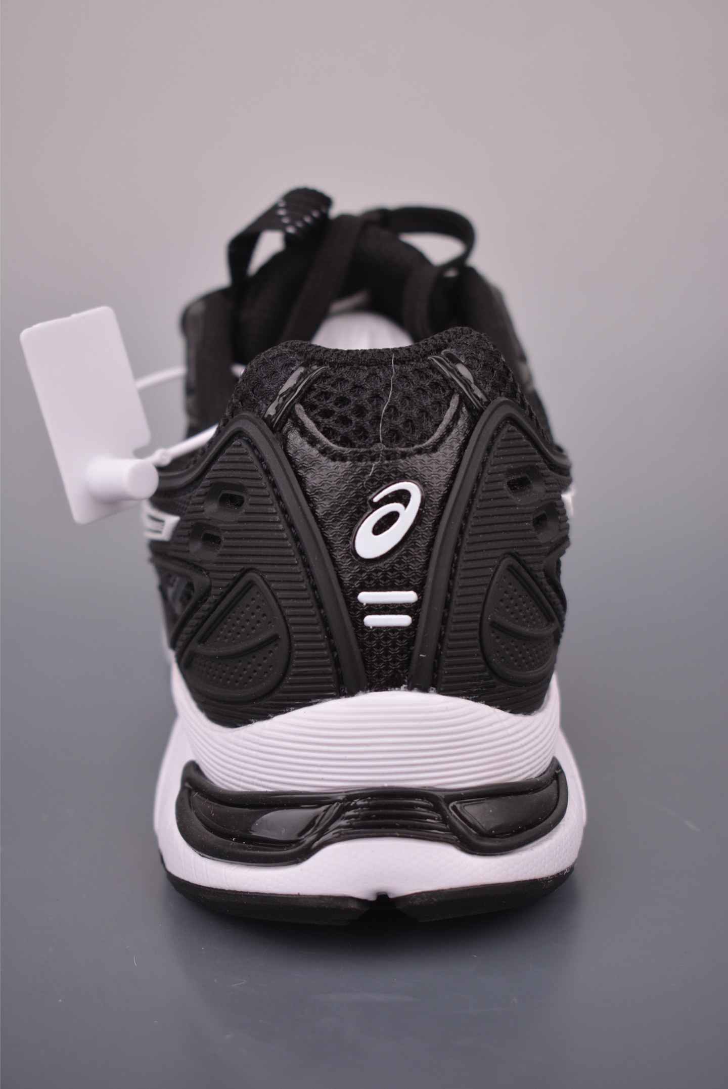 Asics UB12-S Gel-SD Lyte 亚瑟士舒适贴合跑步鞋 1203A665-002-High Quatity Cheap Brand wholesale wholesaler seller Clothes Bags handbags Sneakers Top Fashion Clothing Shoes from China Factory Chinese suppliers best Quality Beautiful Price Asics UB12-S Gel-SD Lyte 亚瑟士舒适贴合跑步鞋 1203A665-002