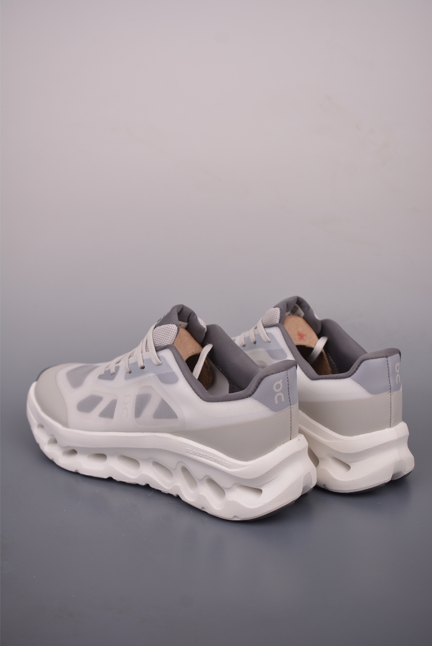 160 On昂跑 Cloudtilt Remix 户外街头机能风跑步鞋 3WG10273228-Chinese UA Cheap High Quatity Brand Clothes Bags handbags Sneakers wholesale wholesaler seller from China Factory suppliers Fashion Clothing Shoes best Quality Beautiful Price 160 On昂跑 Cloudtilt Remix 户外街头机能风跑步鞋 3WG10273228