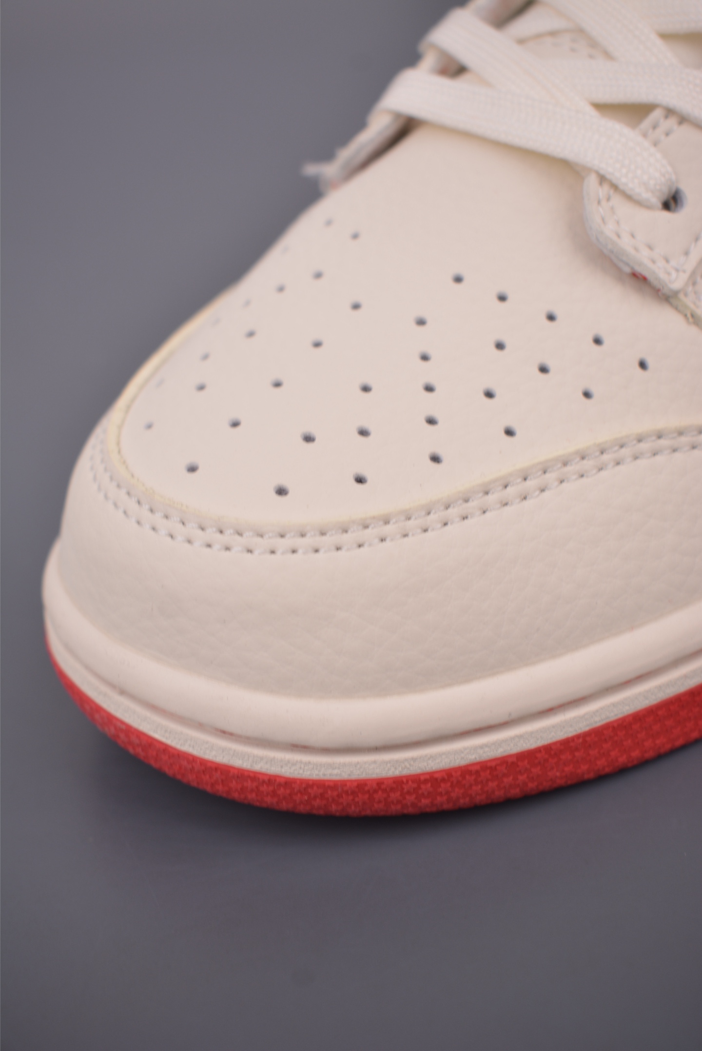 Nike SB Dunk Low Hello Kitty联名 SG6688-011-Top High Quatity Cheap Sneakers Fashion Clothing Clothes Bags handbags Shoes of all Brand wholesale With The best Quality And Beautiful Price from China Factory Chinese suppliers wholesaler seller Nike SB Dunk Low Hello Kitty联名 SG6688-011