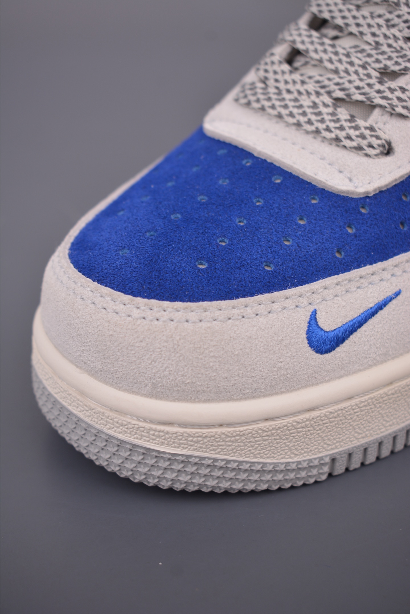 Nike Air Force 1 Low BALEN CIAGA联名 SS1979-018-Top High Quatity Cheap Sneakers Fashion Clothing Clothes Bags handbags Shoes of all Brand wholesale With The best Quality And Beautiful Price from China Factory Chinese suppliers wholesaler seller Nike Air Force 1 Low BALEN CIAGA联名 SS1979-018