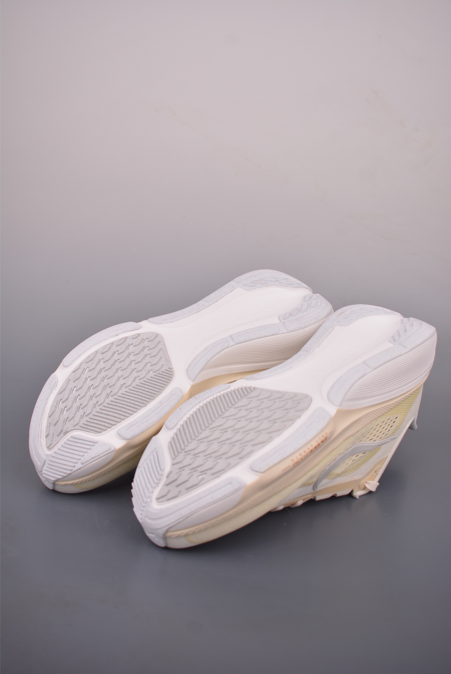 Nike Zoom Pegasus 42 减震防滑耐磨透气 低帮跑步鞋 IB1873-Top High Quatity Cheap Sneakers Fashion Clothing Clothes Bags handbags Shoes of all Brand wholesale With The best Quality And Beautiful Price from China Factory Chinese suppliers wholesaler seller Nike Zoom Pegasus 42 减震防滑耐磨透气 低帮跑步鞋 IB1873