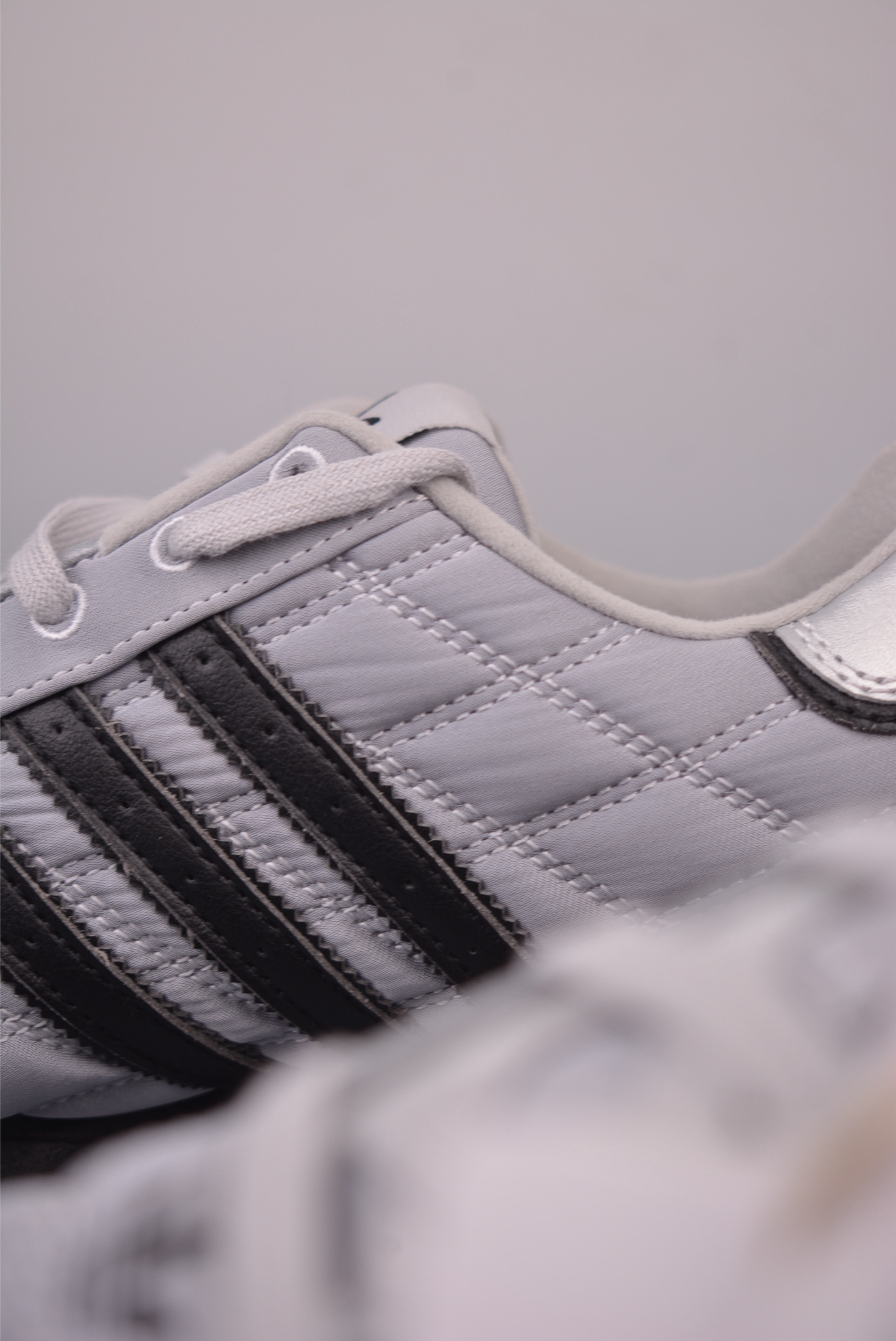 Adidas Originals Adiracer Lo 阿迪达斯潮流防滑耐磨休闲跑步鞋 JS0284-Top High Quatity Cheap Sneakers Fashion Clothing Clothes Bags handbags Shoes of all Brand wholesale With The best Quality And Beautiful Price from China Factory Chinese suppliers wholesaler seller Adidas Originals Adiracer Lo 阿迪达斯潮流防滑耐磨休闲跑步鞋 JS0284