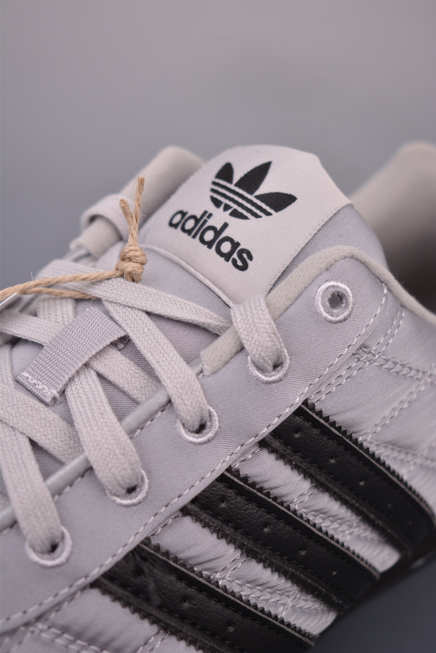 Adidas Originals Adiracer Lo 阿迪达斯潮流防滑耐磨休闲跑步鞋 JS0284-Top High Quatity Cheap Sneakers Fashion Clothing Clothes Bags handbags Shoes of all Brand wholesale With The best Quality And Beautiful Price from China Factory Chinese suppliers wholesaler seller Adidas Originals Adiracer Lo 阿迪达斯潮流防滑耐磨休闲跑步鞋 JS0284