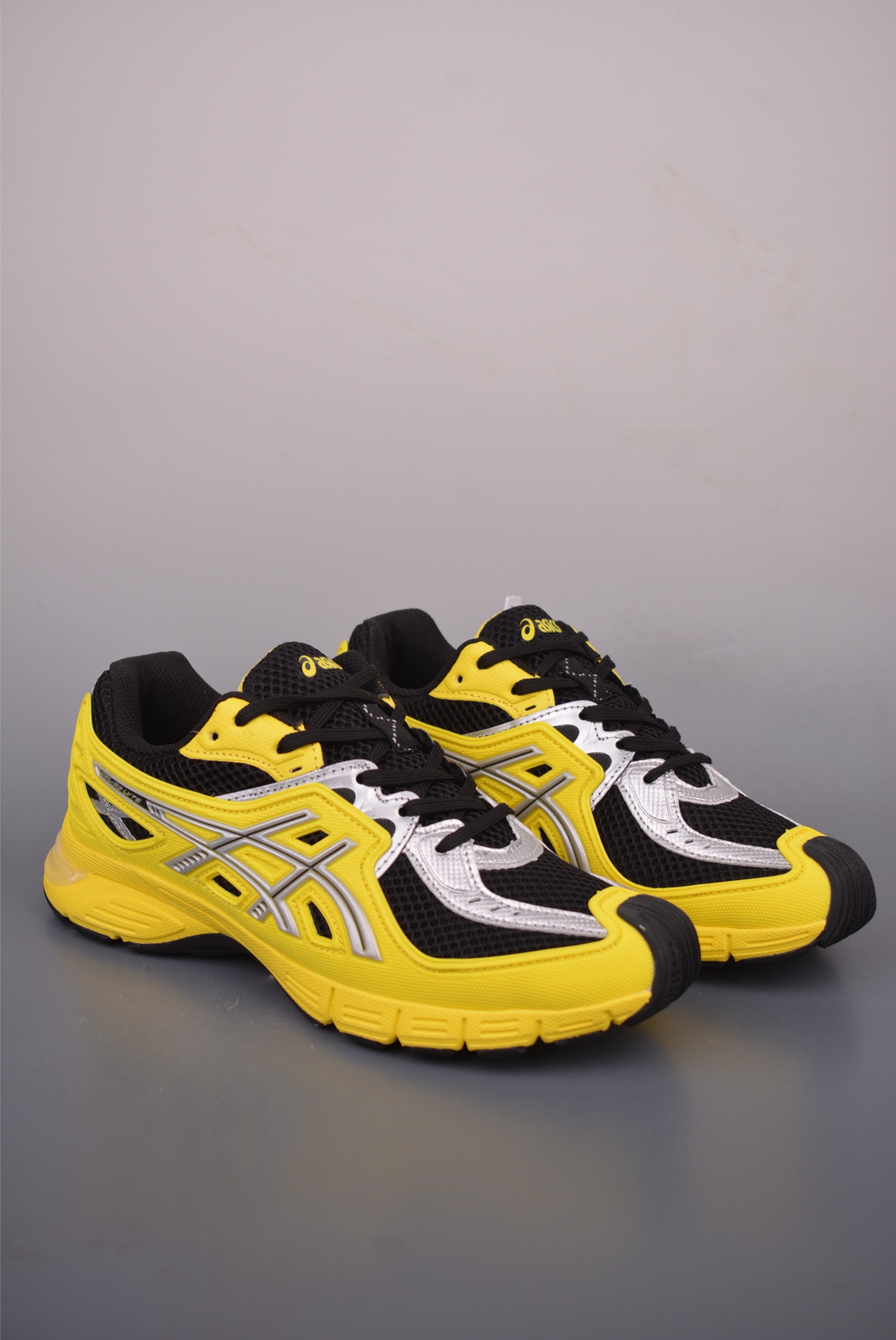 Asics UB12-S Gel-SD Lyte 亚瑟士舒适贴合跑步鞋 1203A886-750 Asics UB12-S Gel-SD Lyte 亚瑟士舒适贴合跑步鞋 1203A886-750
