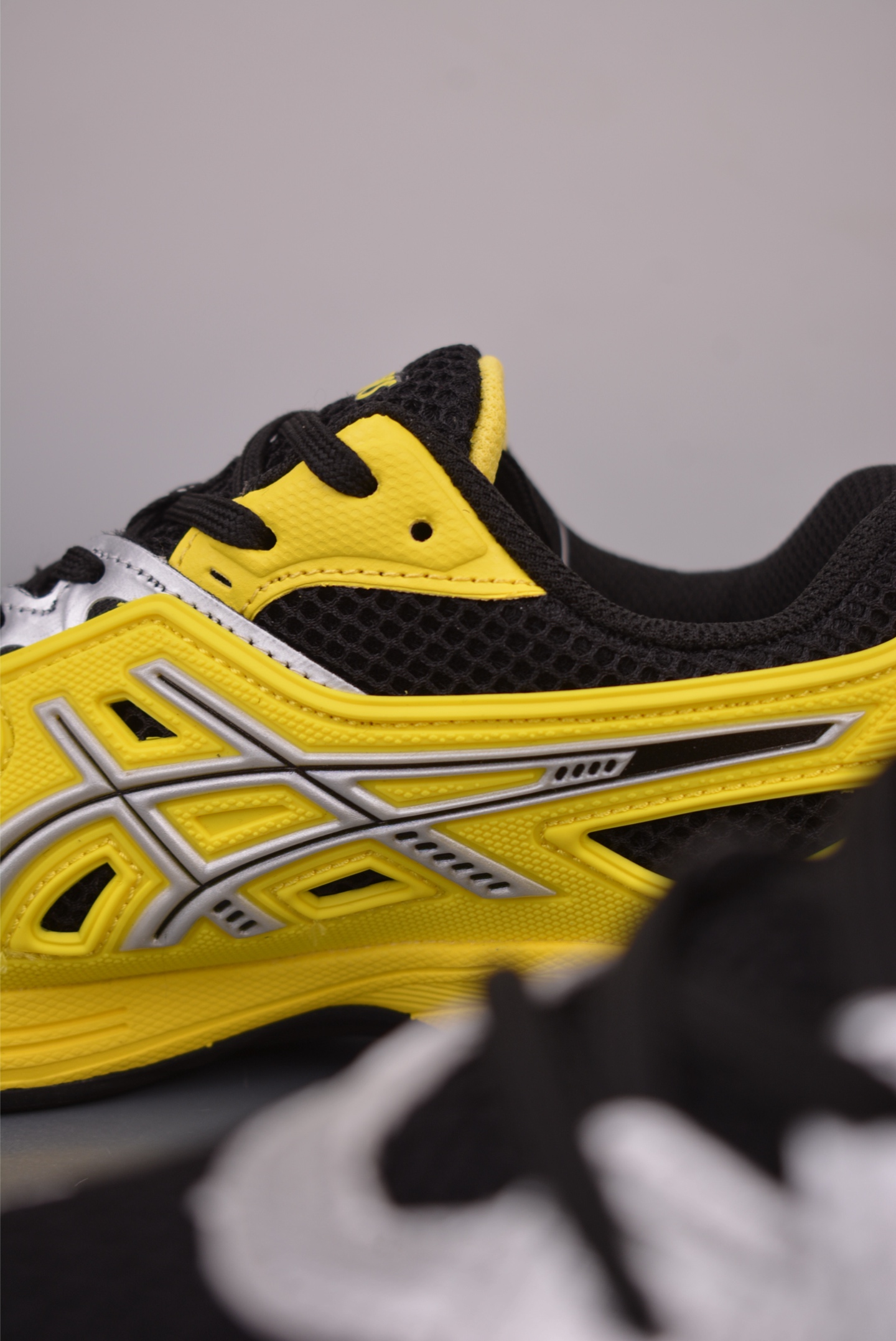 Asics UB12-S Gel-SD Lyte 亚瑟士舒适贴合跑步鞋 1203A886-750 Asics UB12-S Gel-SD Lyte 亚瑟士舒适贴合跑步鞋 1203A886-750