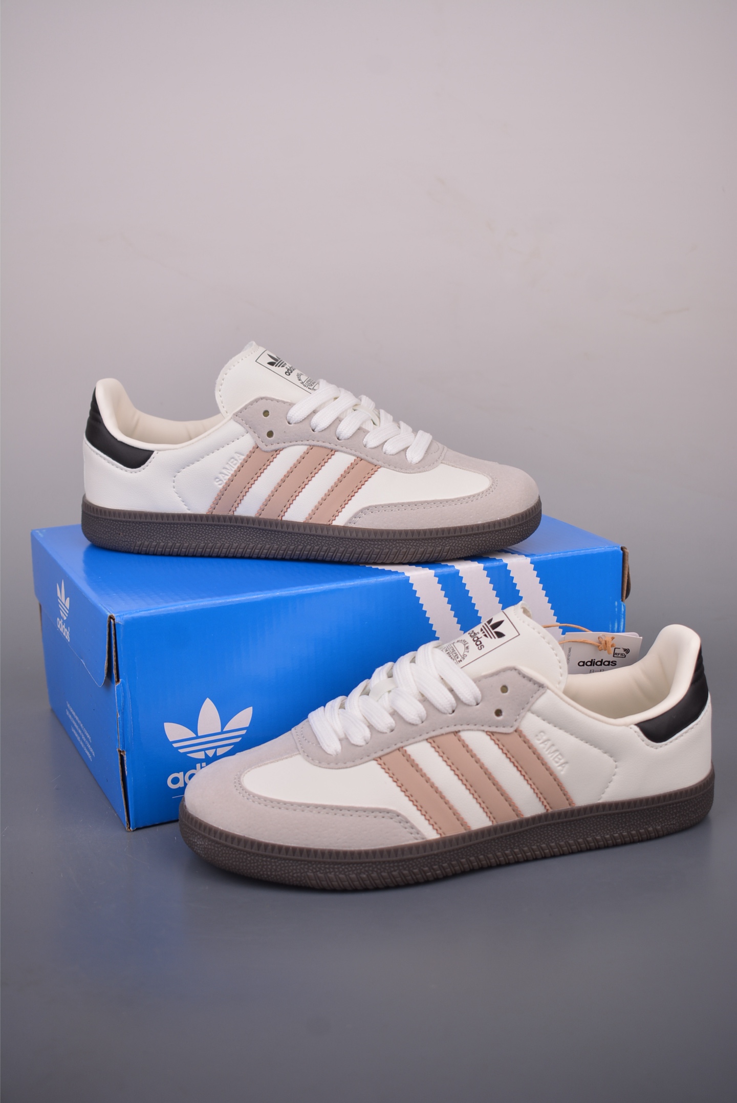 Adidas三叶草SAMBA 休闲板鞋 KK2066-Top High Quatity Cheap Sneakers Fashion Clothing Clothes Bags handbags Shoes of all Brand wholesale With The best Quality And Beautiful Price from China Factory Chinese suppliers wholesaler seller Adidas三叶草SAMBA 休闲板鞋 KK2066