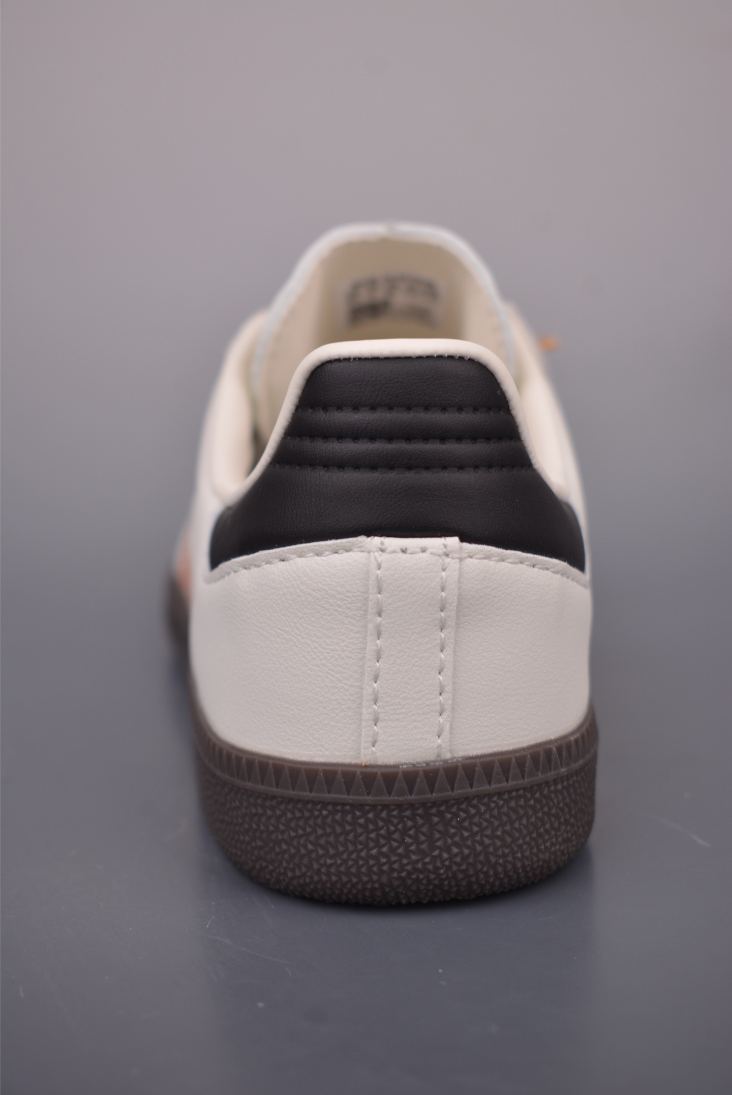 Adidas三叶草SAMBA 休闲板鞋 KK2066-Top High Quatity Cheap Sneakers Fashion Clothing Clothes Bags handbags Shoes of all Brand wholesale With The best Quality And Beautiful Price from China Factory Chinese suppliers wholesaler seller Adidas三叶草SAMBA 休闲板鞋 KK2066