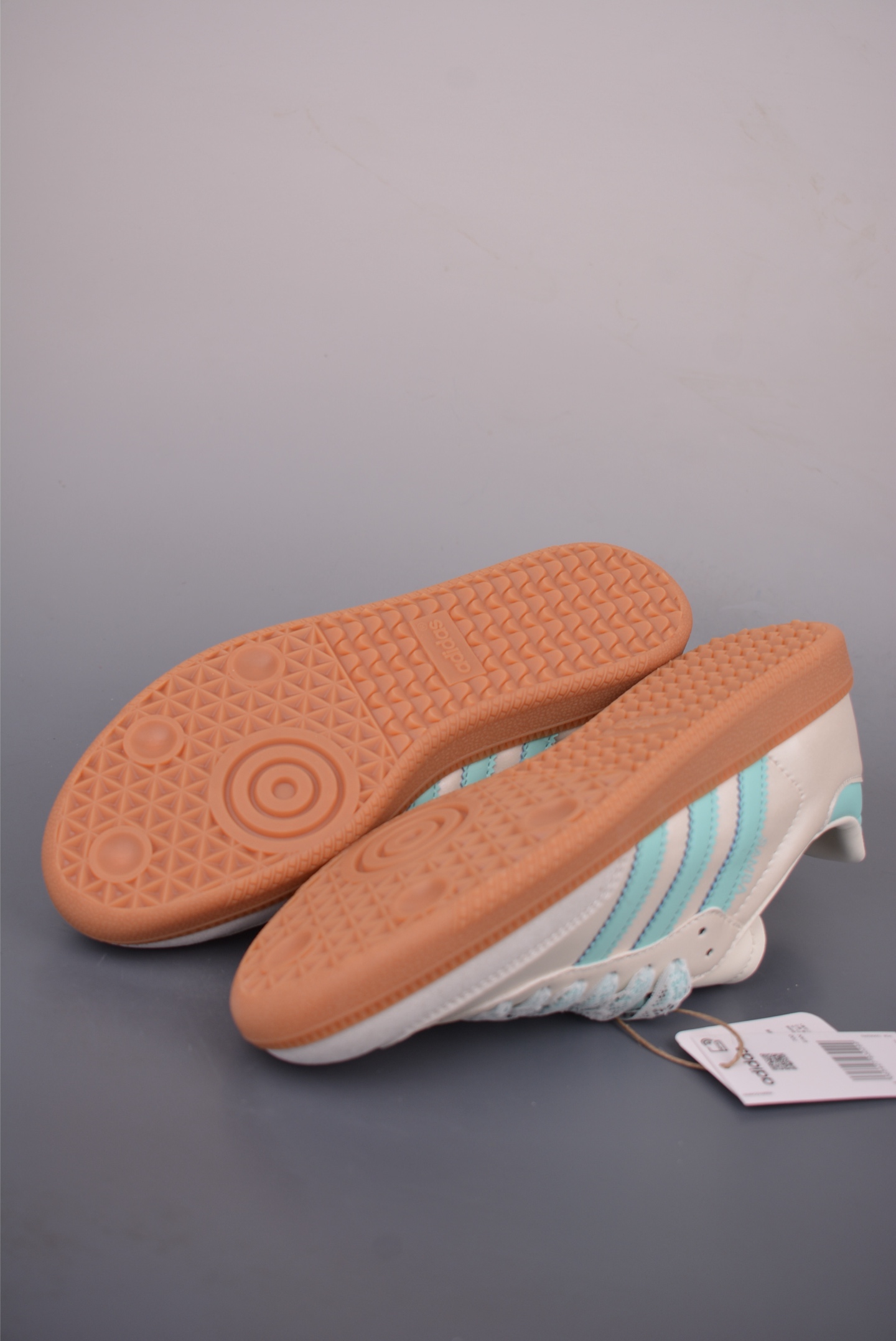 Adidas三叶草SAMBA 休闲板鞋 JS1373 Adidas三叶草SAMBA 休闲板鞋 JS1373