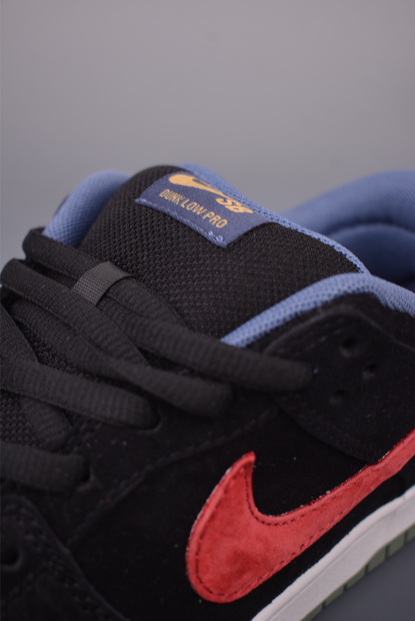 Nike SB Dunk Low HF3063-002