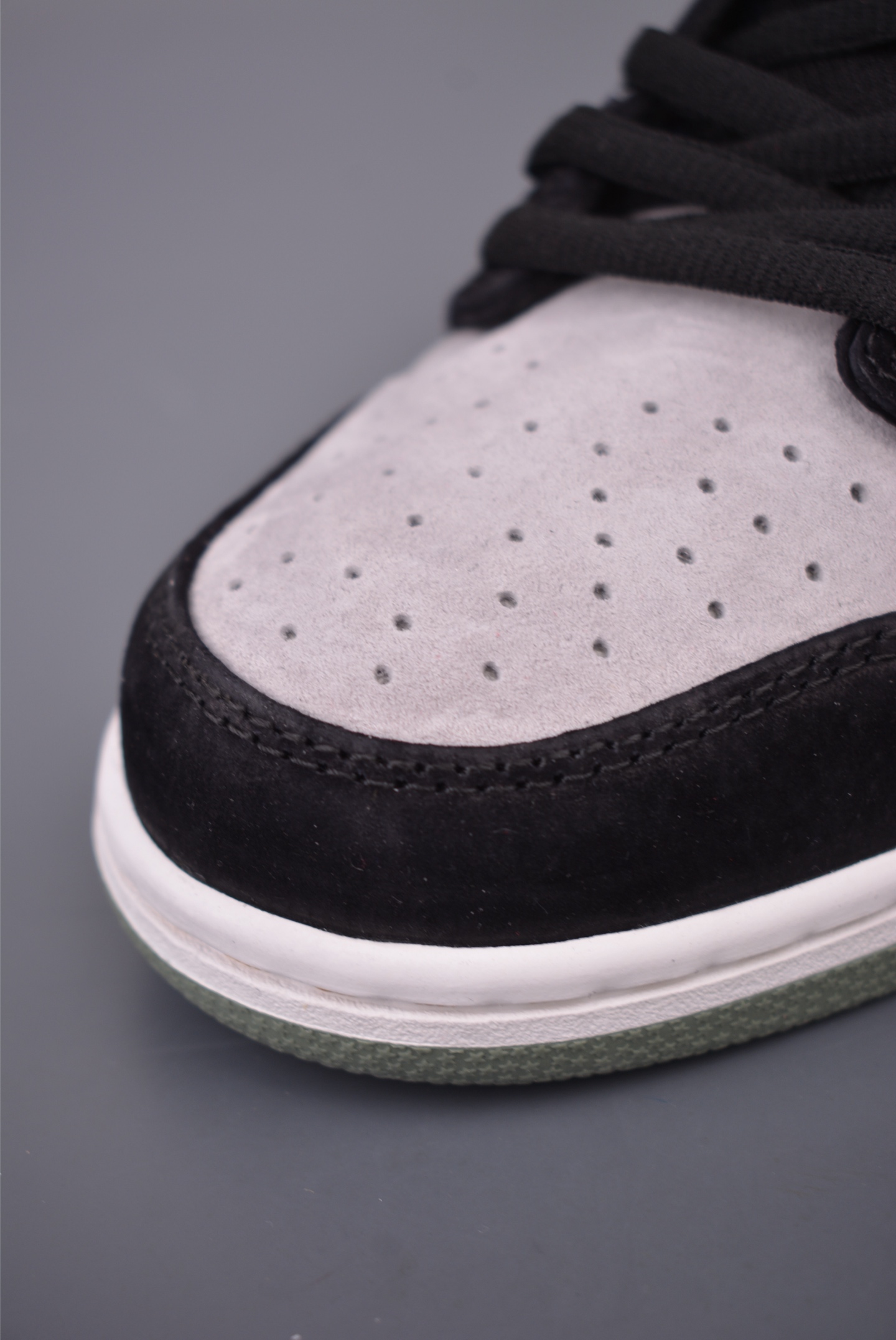 Nike SB Dunk Low HF3063-002
