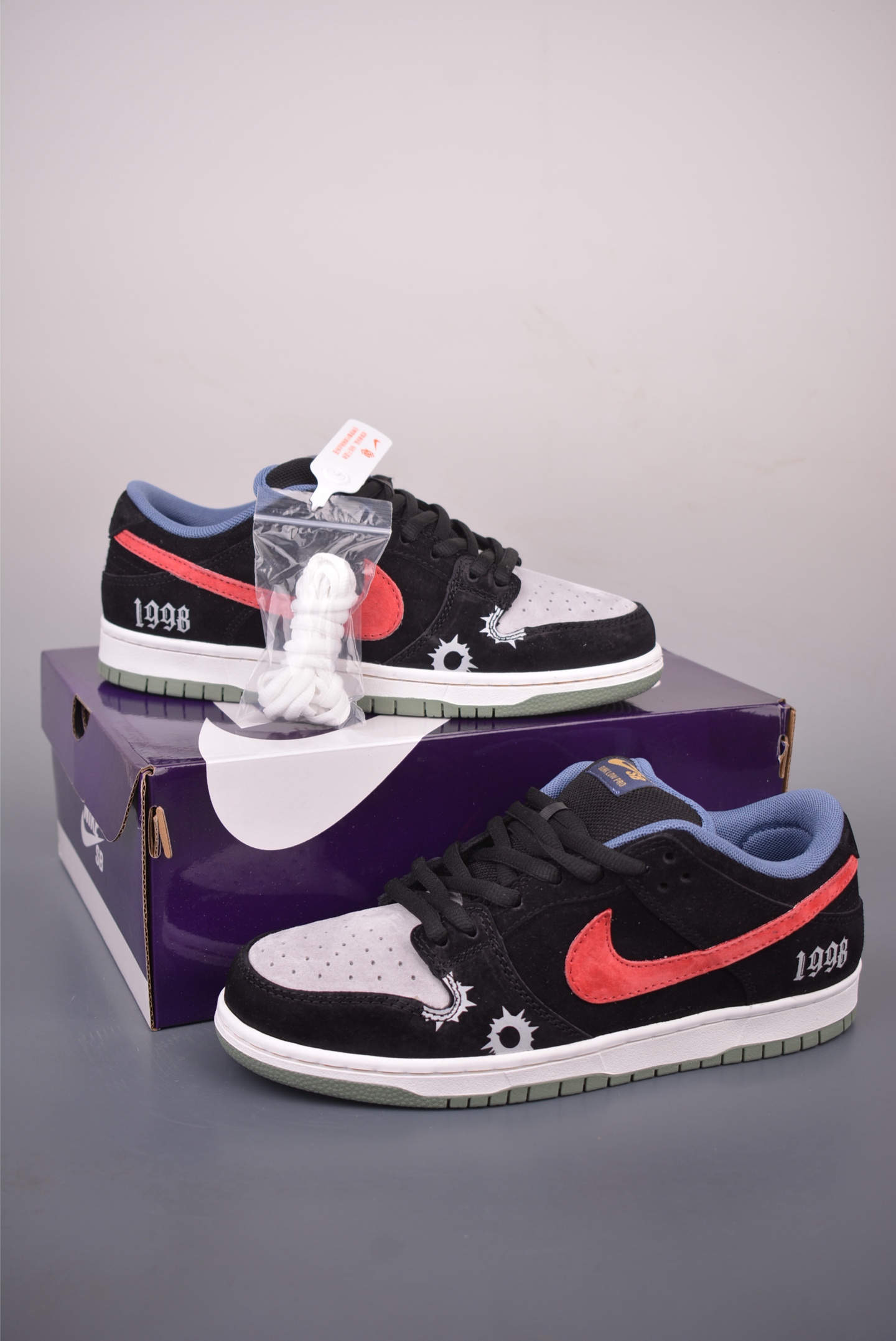 Nike SB Dunk Low HF3063-002