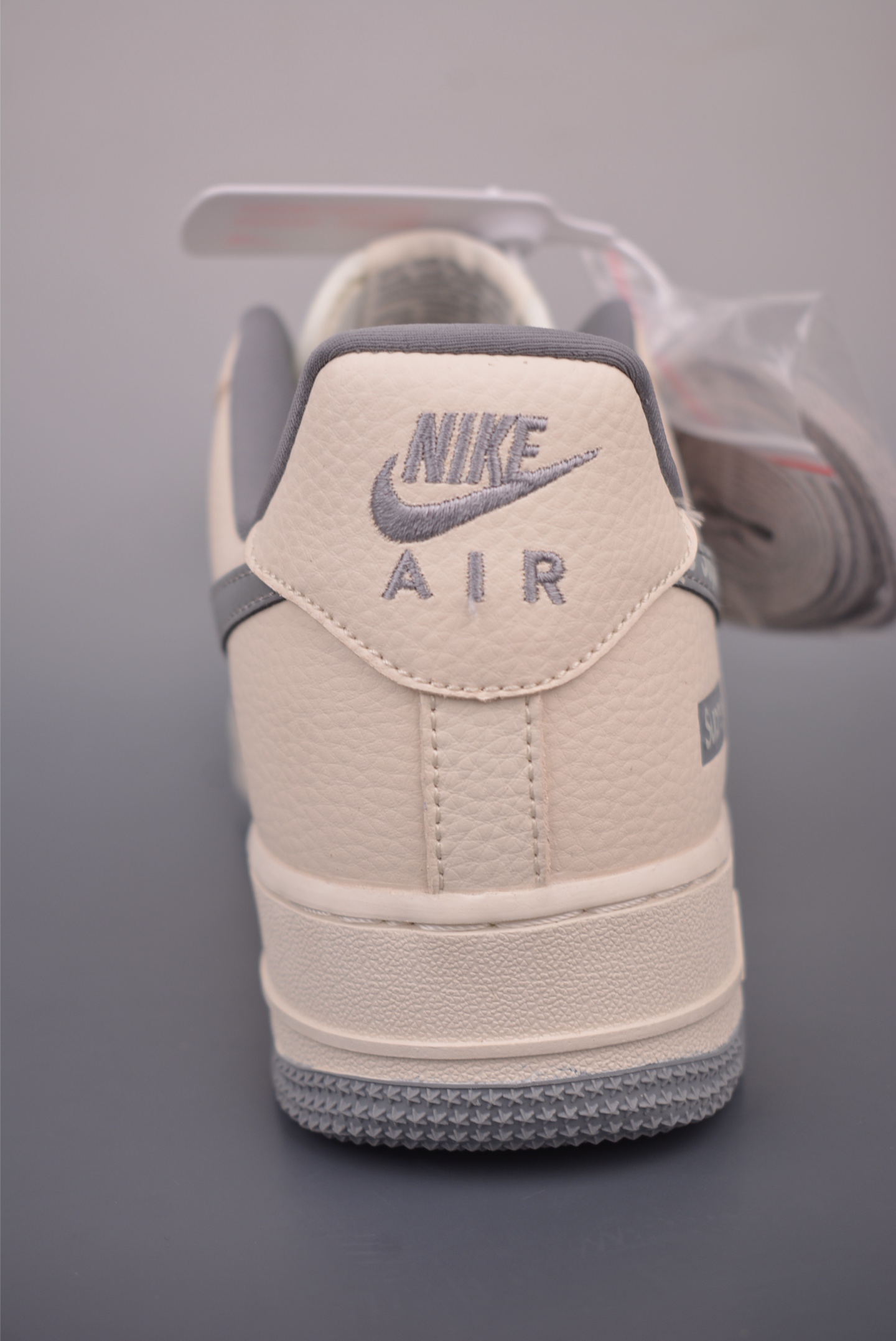 Nike Air Force 1 Low Supreme联名 LD1999-027-Top High Quatity Cheap Sneakers Fashion Clothing Clothes Bags handbags Shoes of all Brand wholesale With The best Quality And Beautiful Price from China Factory Chinese suppliers wholesaler seller Nike Air Force 1 Low Supreme联名 LD1999-027