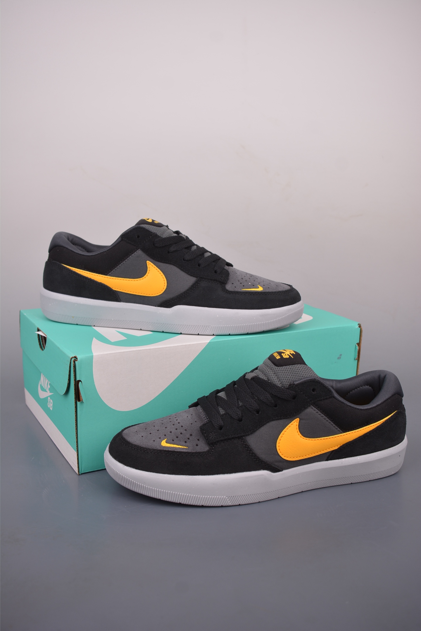 耐克Nike SB Force 58 硫化杯底 传统篮球风格 DV5477-092 耐克Nike SB Force 58 硫化杯底 传统篮球风格 DV5477-092