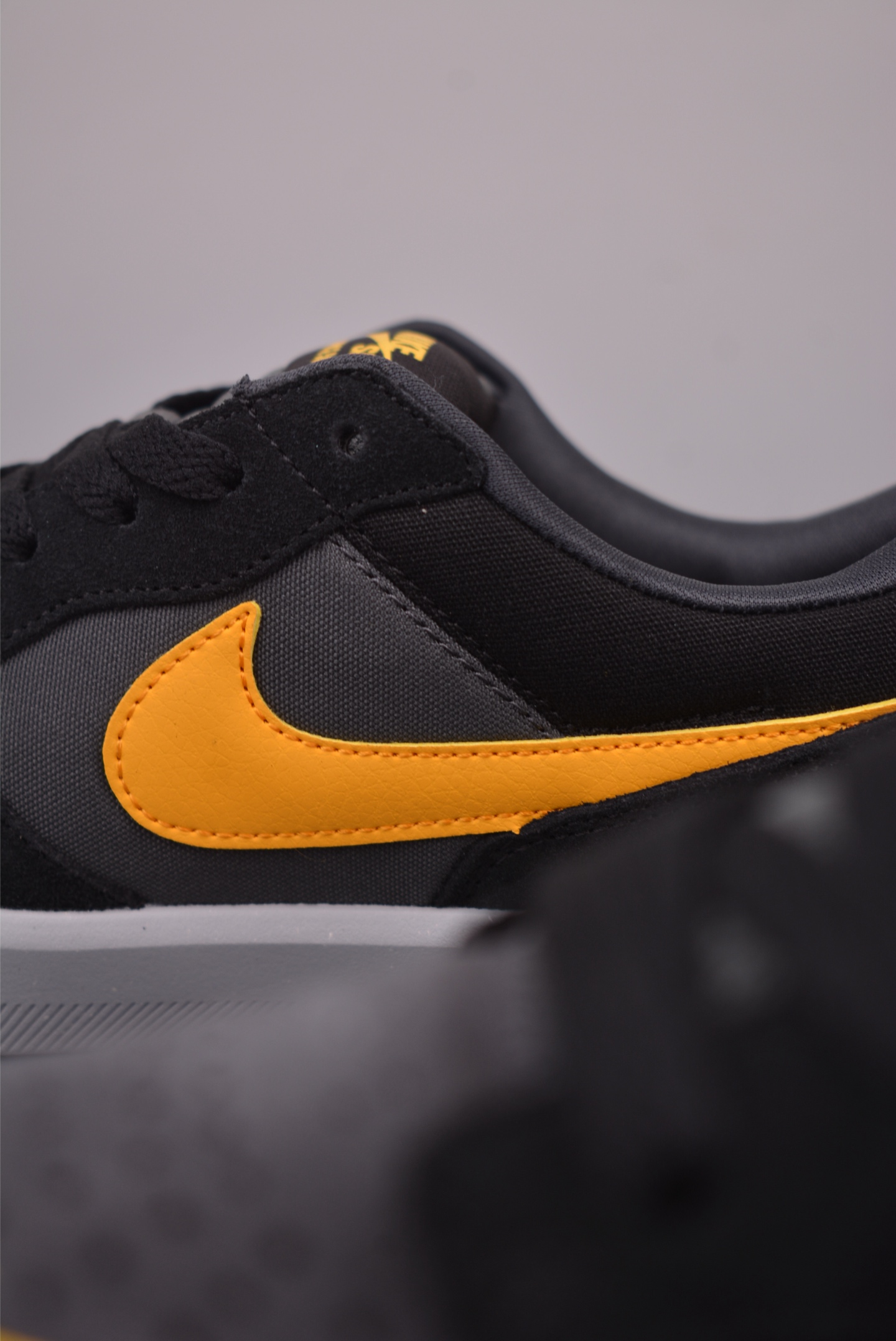 耐克Nike SB Force 58 硫化杯底 传统篮球风格 DV5477-092 耐克Nike SB Force 58 硫化杯底 传统篮球风格 DV5477-092