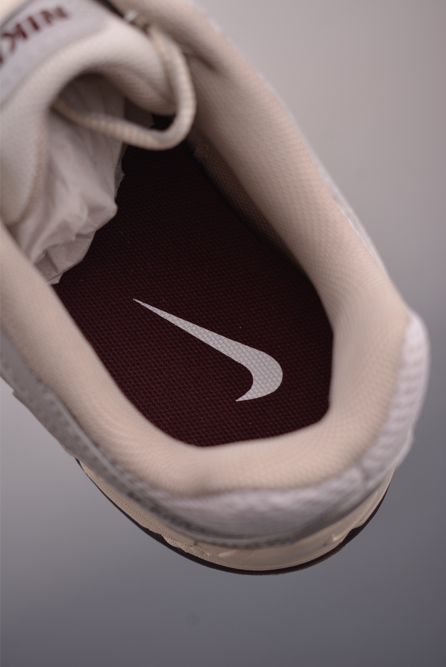 Nike Initiator Running 耐克INS 超火复古老爹跑鞋 CD6404-028 Nike Initiator Running 耐克INS 超火复古老爹跑鞋 CD6404-028