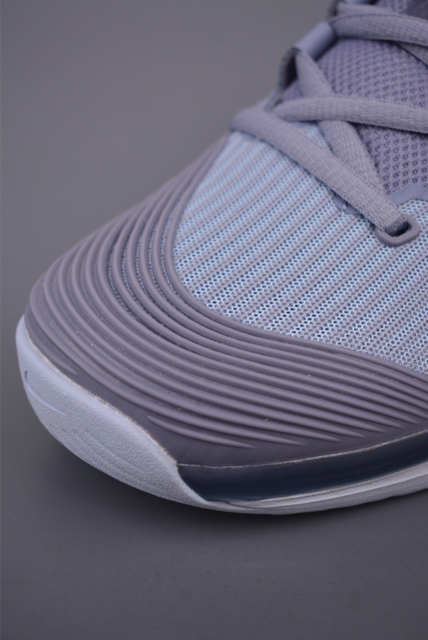 Nike Vapor 12 减震防滑透气 低帮网球鞋 中底泡棉记忆回弹 鞋身独特排水槽设计 FV5552-400 Nike Vapor 12 减震防滑透气 低帮网球鞋 中底泡棉记忆回弹 鞋身独特排水槽设计 FV5552-400
