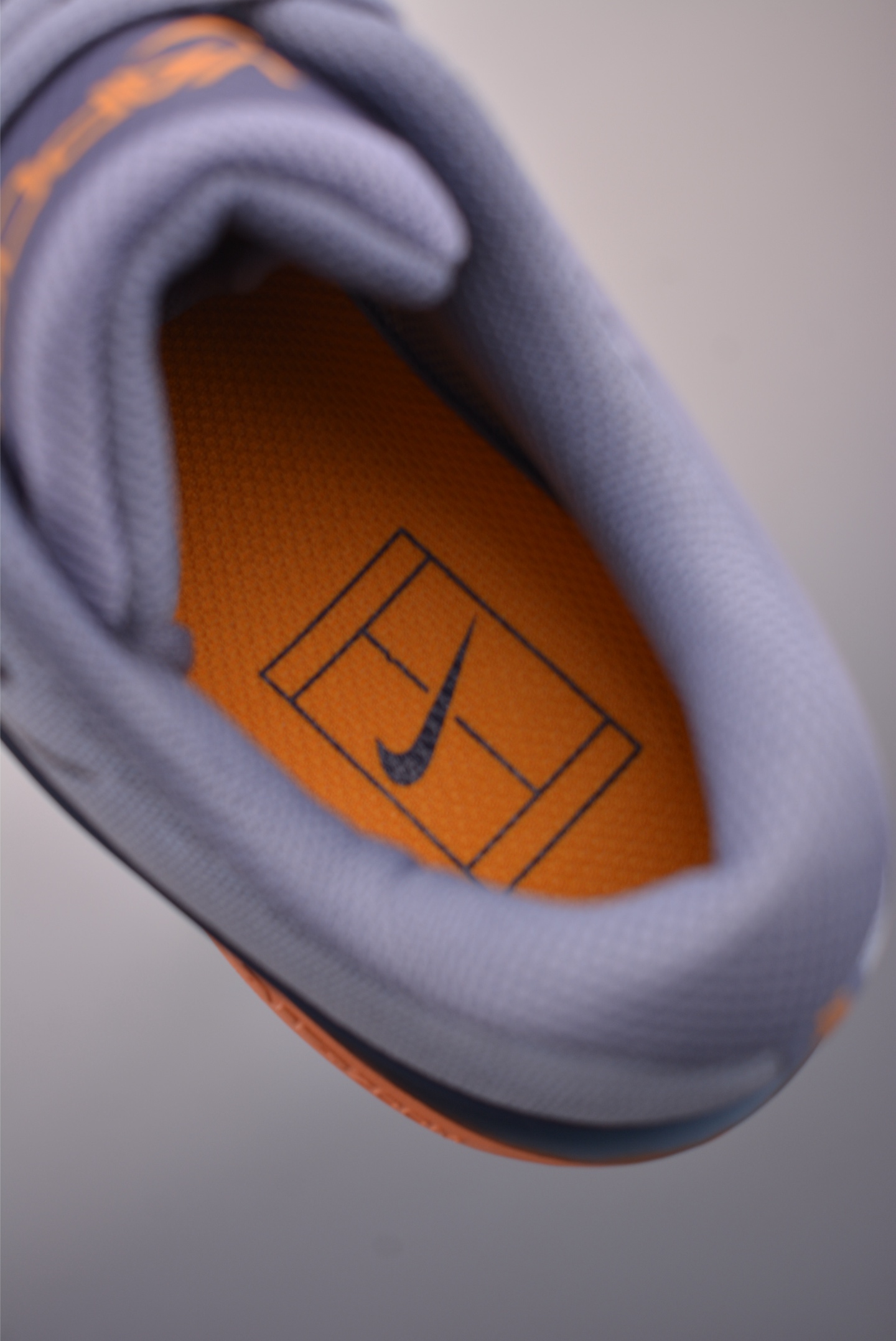 Nike Vapor 12 减震防滑透气 低帮网球鞋 中底泡棉记忆回弹 鞋身独特排水槽设计 FV5552-400 Nike Vapor 12 减震防滑透气 低帮网球鞋 中底泡棉记忆回弹 鞋身独特排水槽设计 FV5552-400