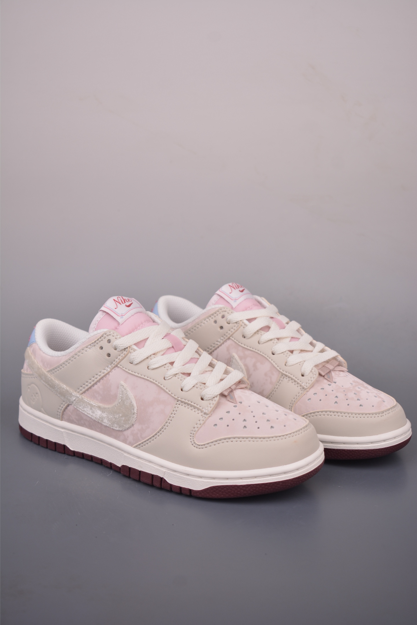 Nike SB Dunk Low 情人节限定 IQ1145-610 Nike SB Dunk Low 情人节限定 IQ1145-610