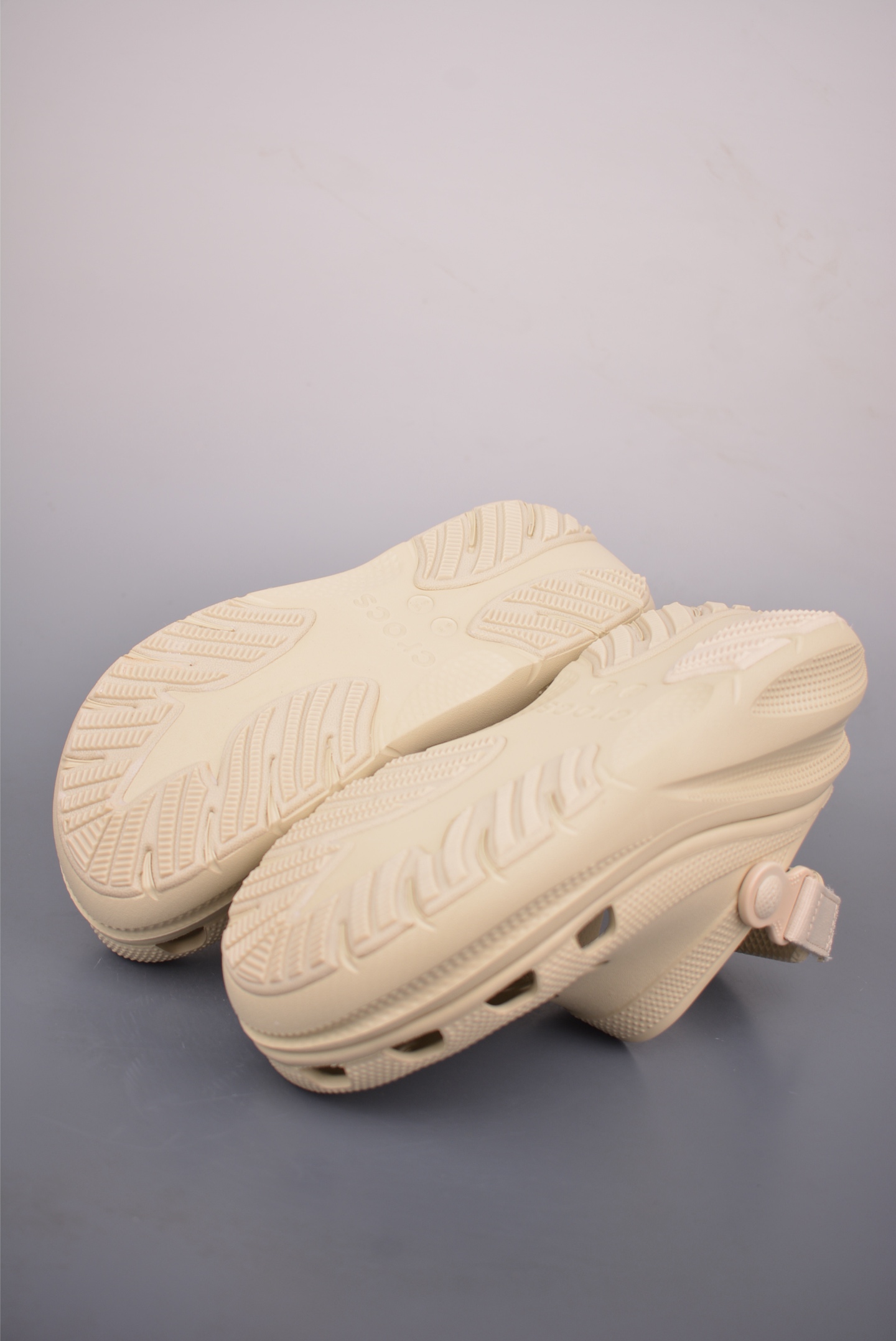 广东原厂 Crocs 卡骆驰 经夏季两用沙滩洞洞鞋 凉鞋拖鞋