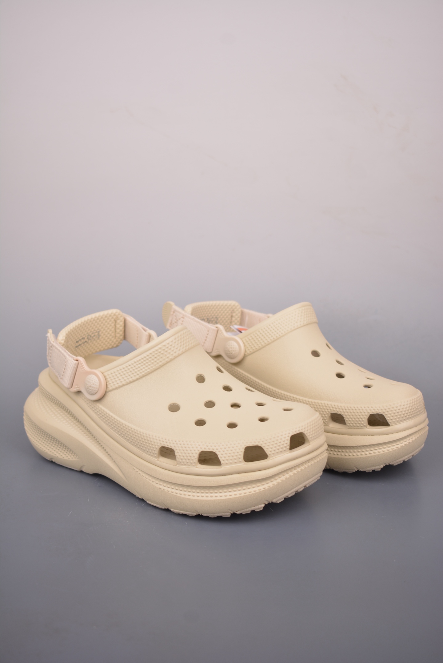 广东原厂 Crocs 卡骆驰 经夏季两用沙滩洞洞鞋 凉鞋拖鞋