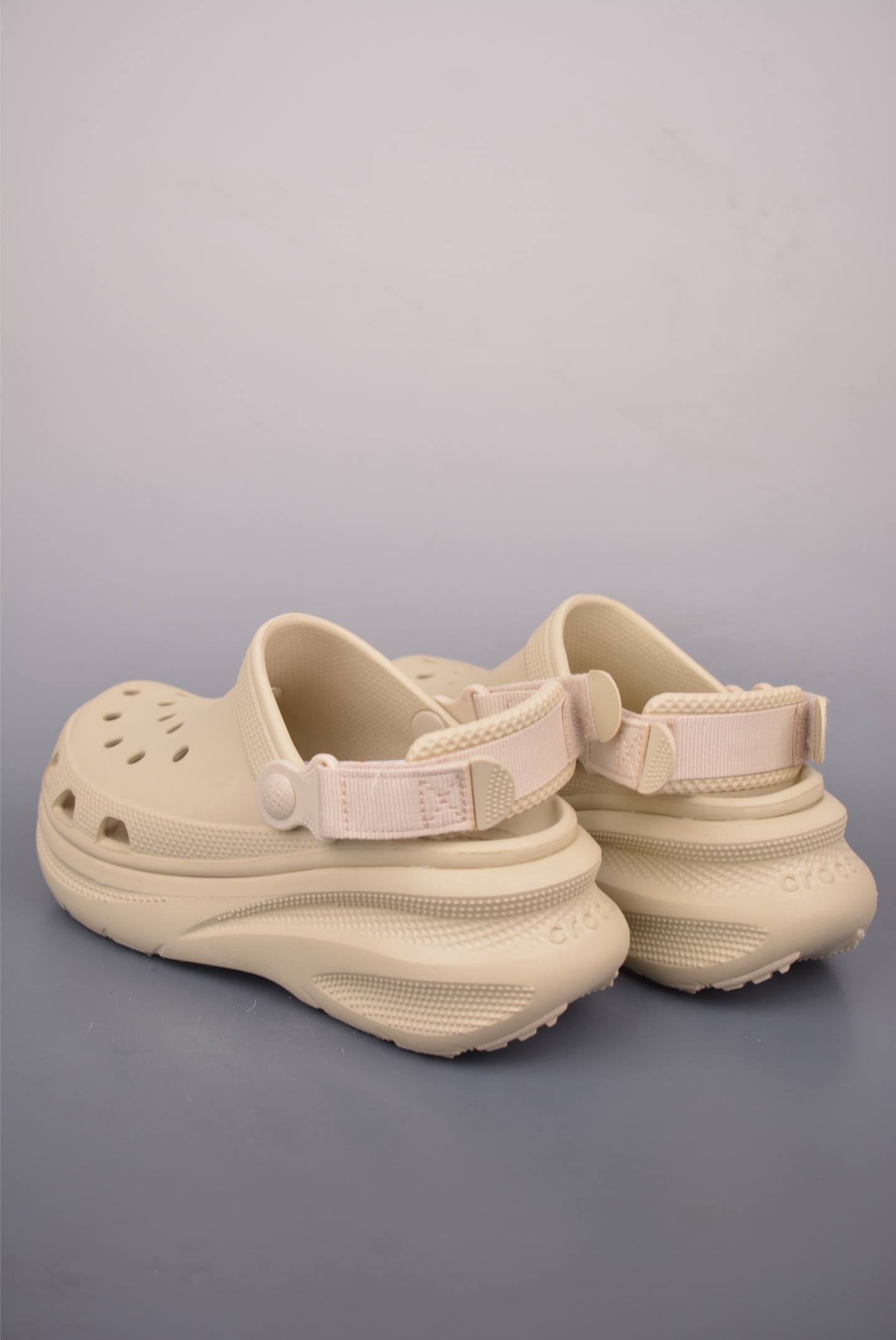 广东原厂 Crocs 卡骆驰 经夏季两用沙滩洞洞鞋 凉鞋拖鞋