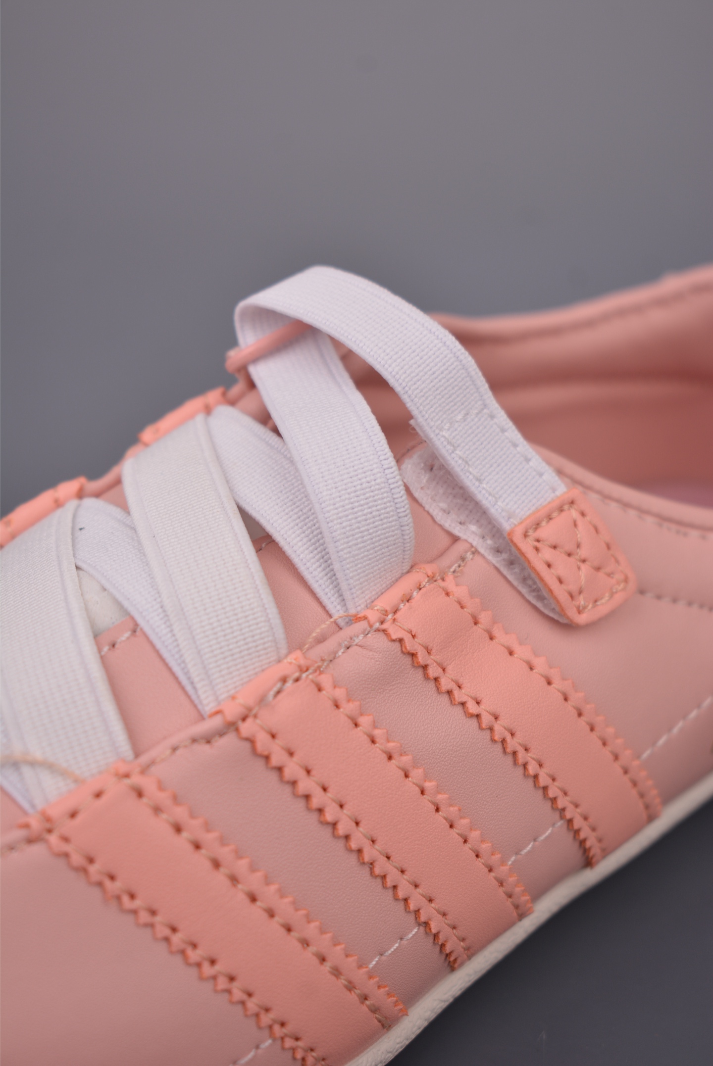 阿迪达斯Adidas Tokyo W 东京限定系列 复古百搭薄底德训运动T头鞋 KI3027