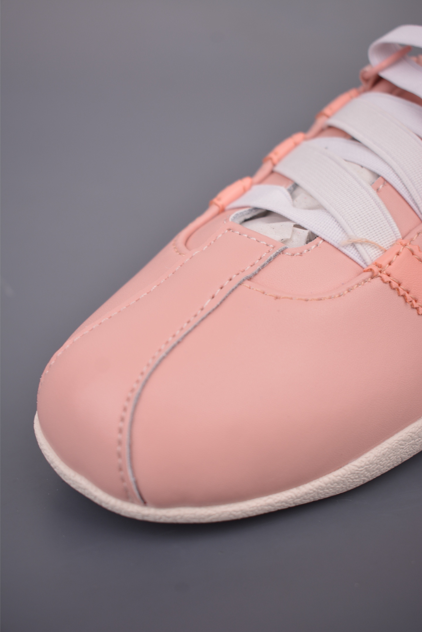 阿迪达斯Adidas Tokyo W 东京限定系列 复古百搭薄底德训运动T头鞋 KI3027