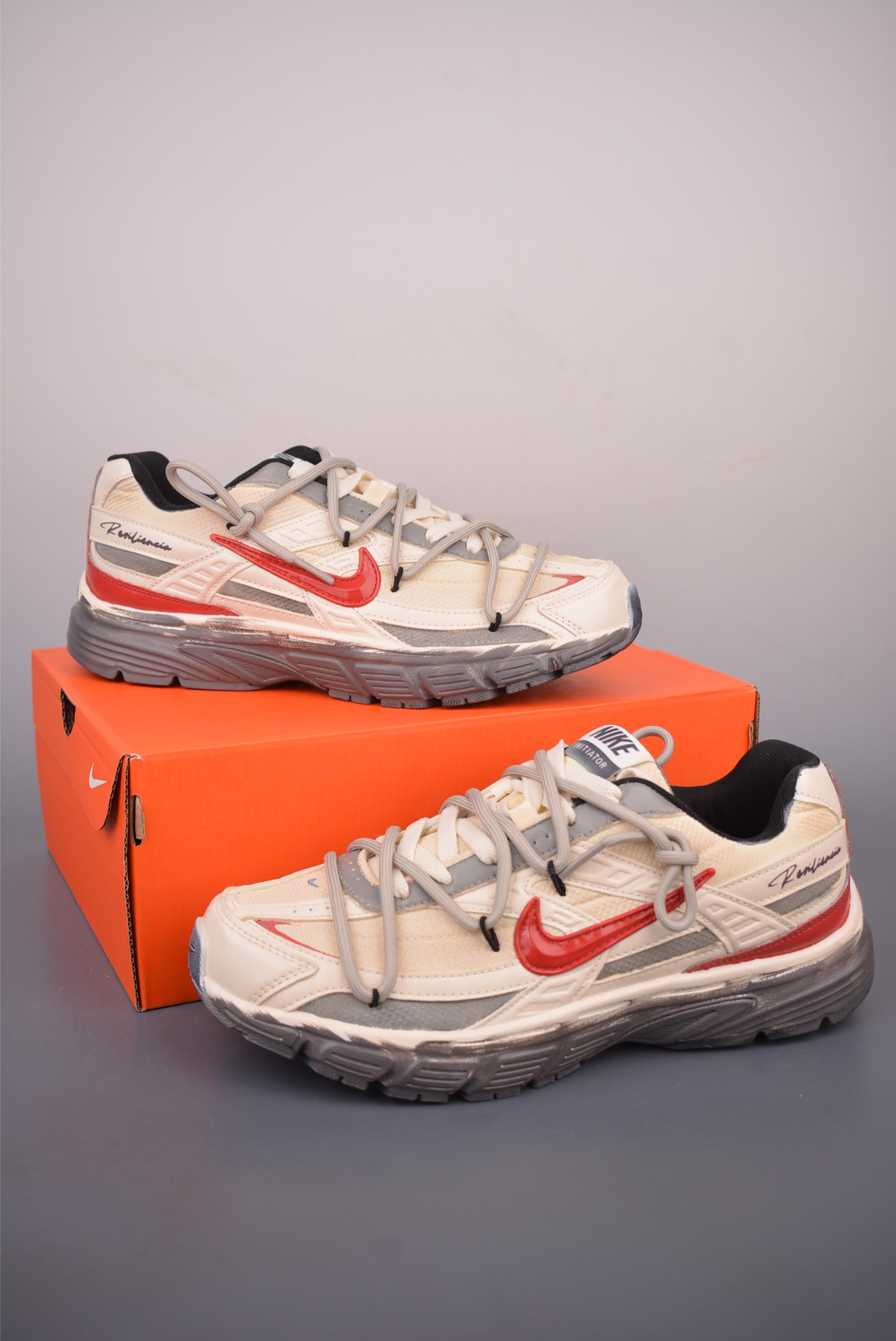 Nike INITIATOR RNR 复古做旧 解构绑带 舒适百搭防滑耐磨 低帮跑步鞋 HQ1183-141