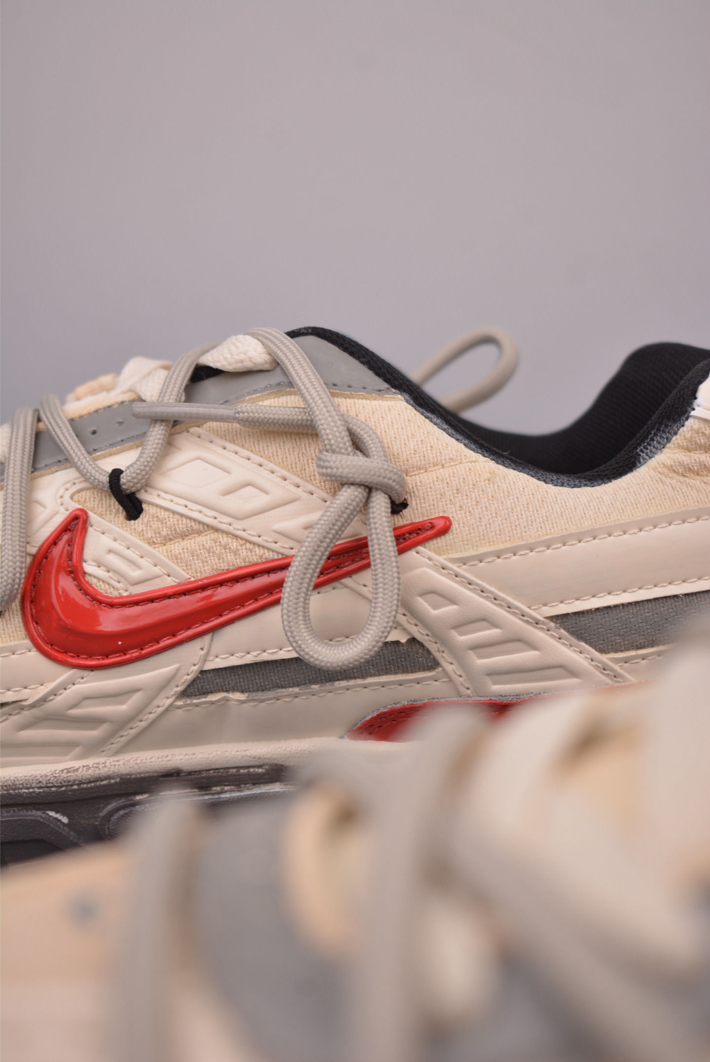 Nike INITIATOR RNR 复古做旧 解构绑带 舒适百搭防滑耐磨 低帮跑步鞋 HQ1183-141