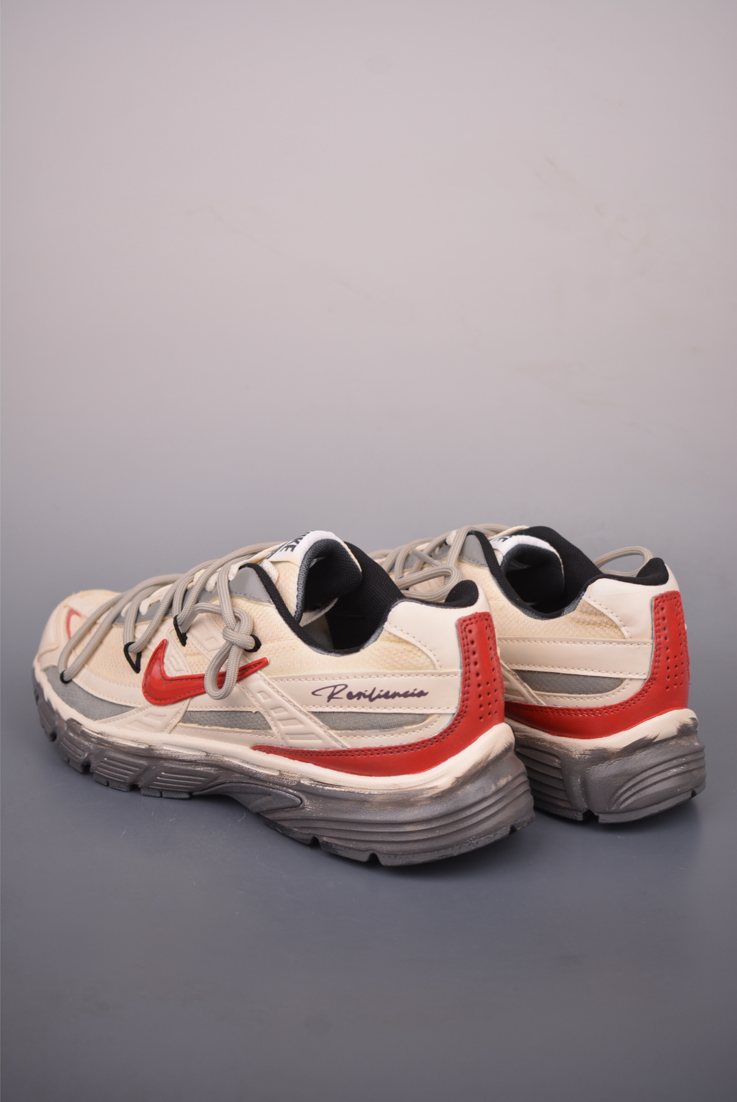 Nike INITIATOR RNR 复古做旧 解构绑带 舒适百搭防滑耐磨 低帮跑步鞋 HQ1183-141