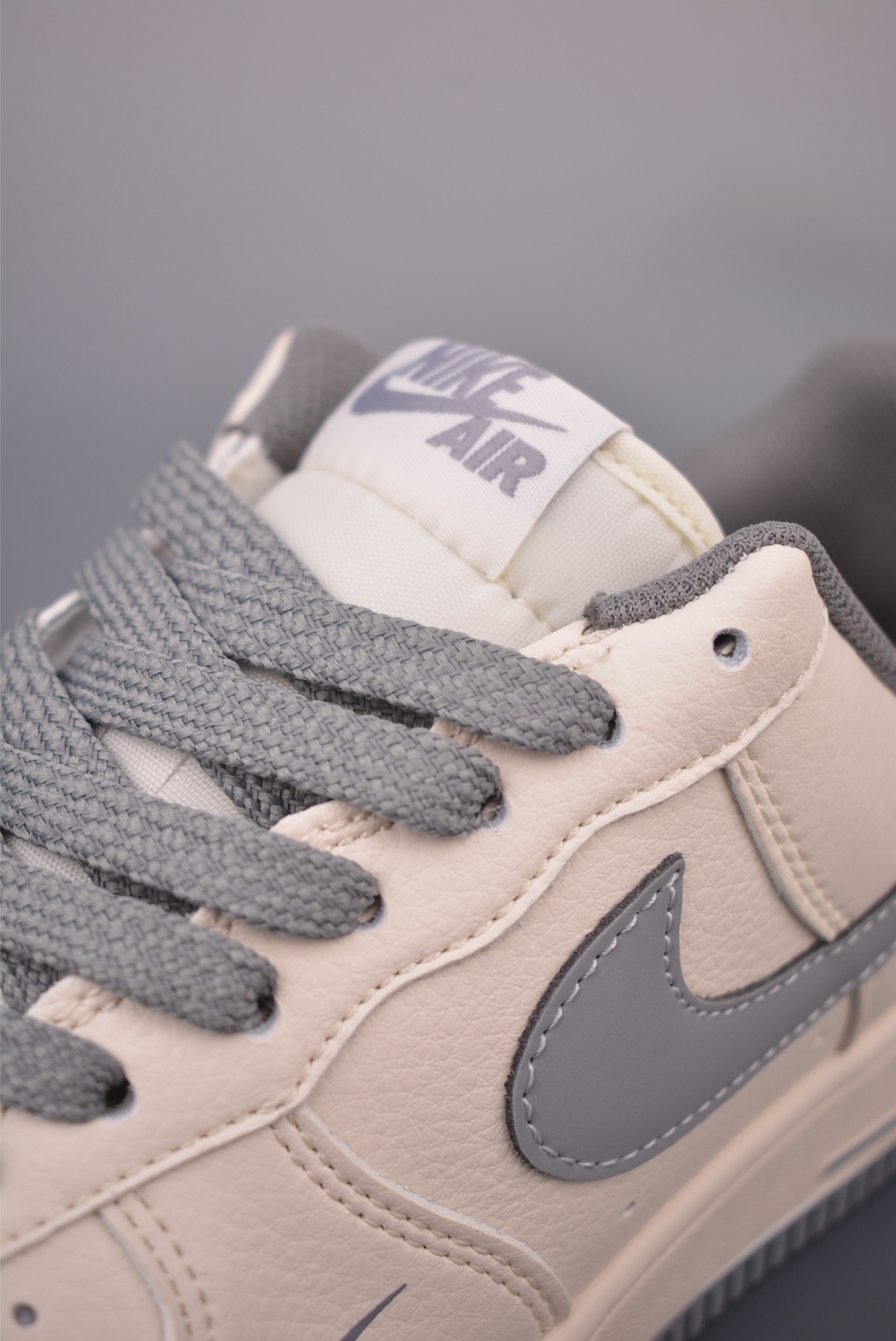 Nike Air Force 1 Low 灰白 JP8028-Top High Quatity Cheap Sneakers Fashion Clothing Clothes Bags handbags Shoes of all Brand wholesale With The best Quality And Beautiful Price from China Factory Chinese suppliers wholesaler seller Nike Air Force 1 Low 灰白 JP8028