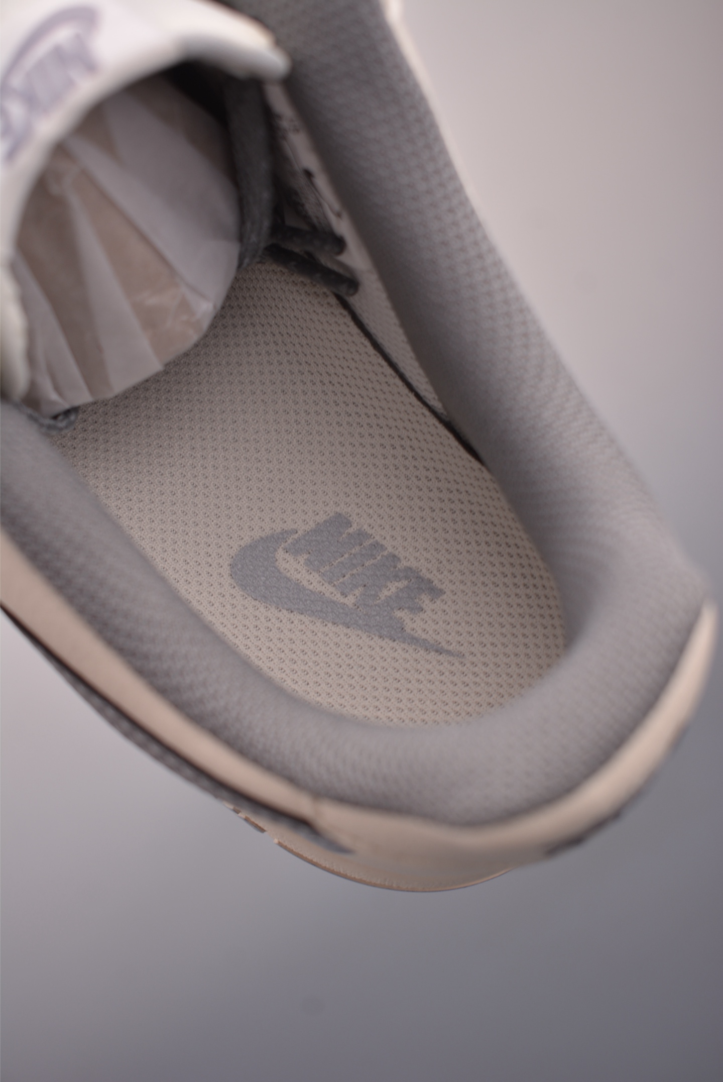 Nike Air Force 1 Low 灰白 JP8028-Top High Quatity Cheap Sneakers Fashion Clothing Clothes Bags handbags Shoes of all Brand wholesale With The best Quality And Beautiful Price from China Factory Chinese suppliers wholesaler seller Nike Air Force 1 Low 灰白 JP8028