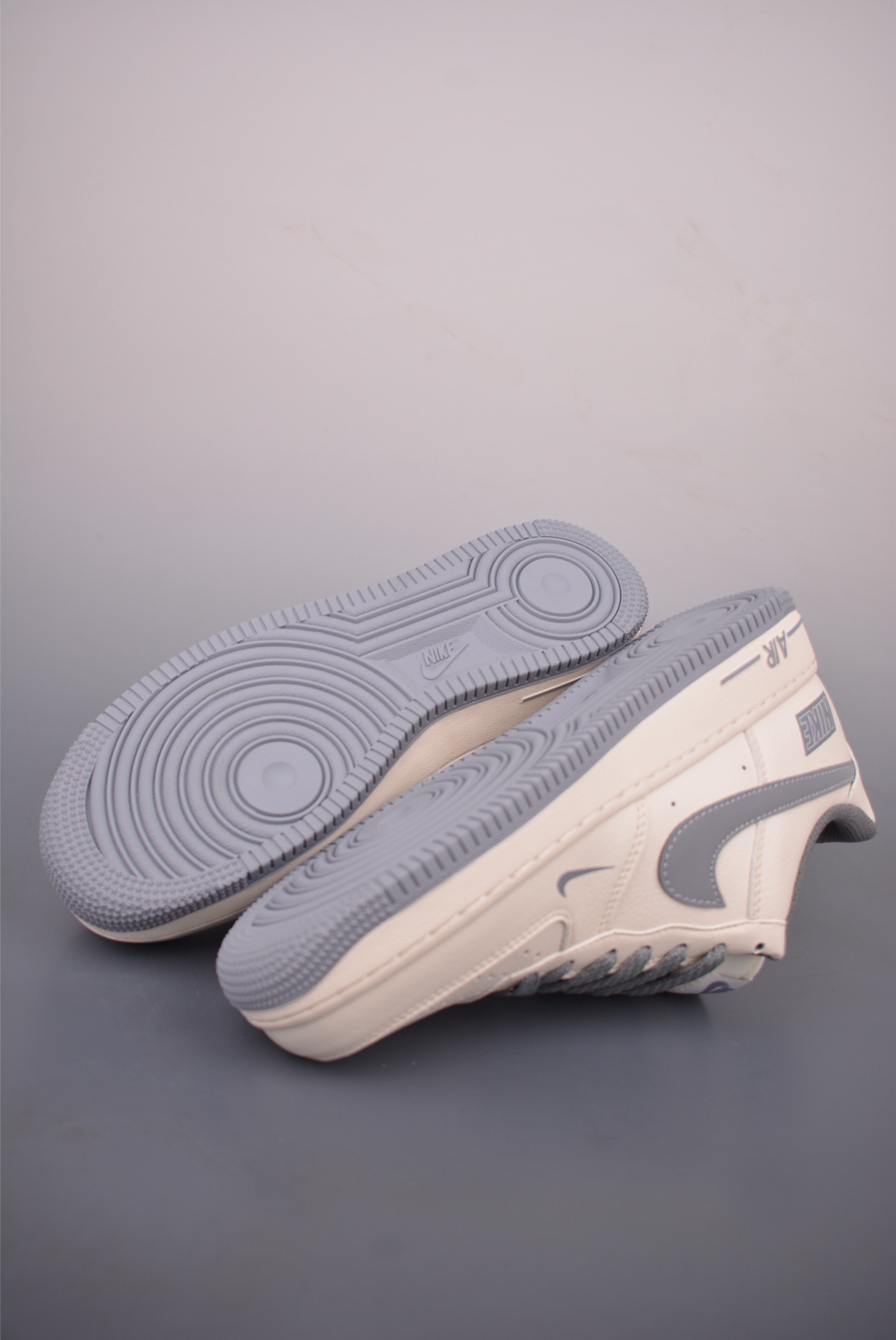 Nike Air Force 1 Low 灰白 JP8028-Top High Quatity Cheap Sneakers Fashion Clothing Clothes Bags handbags Shoes of all Brand wholesale With The best Quality And Beautiful Price from China Factory Chinese suppliers wholesaler seller Nike Air Force 1 Low 灰白 JP8028