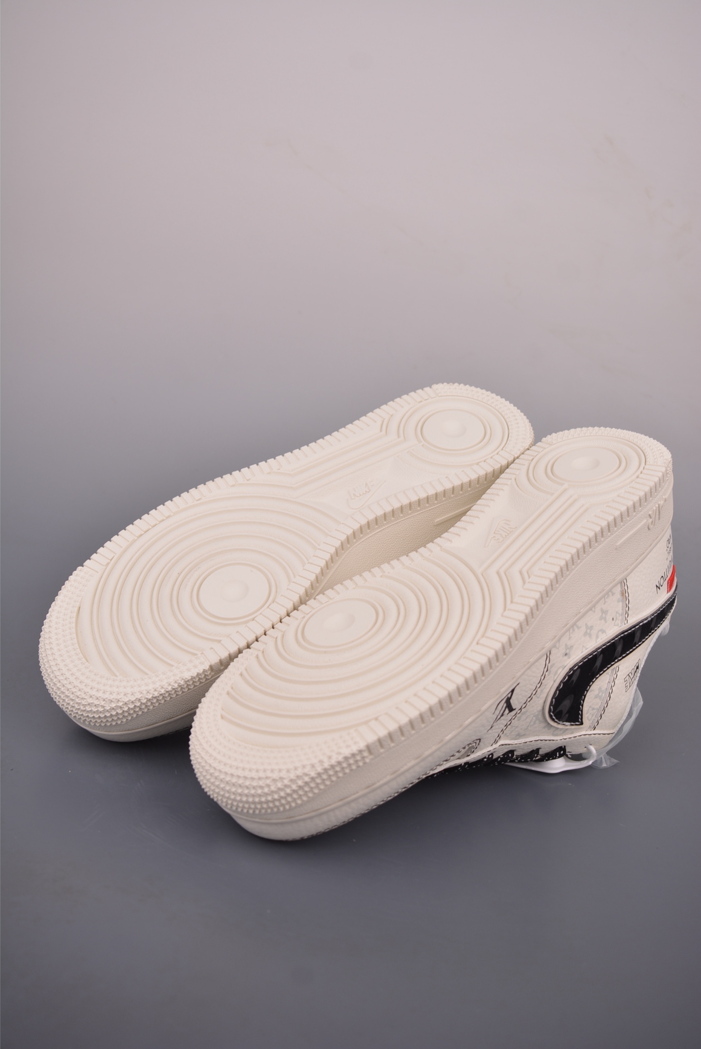Nike Air Force 1 Low LV联名 KG6669 F371635 Nike Air Force 1 Low LV联名 KG6669 F371635