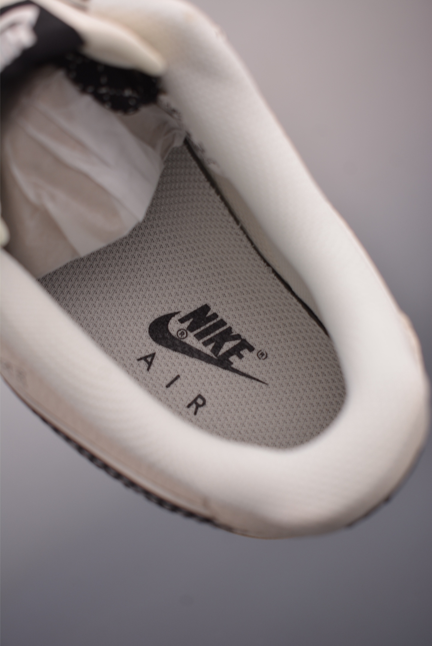 Nike Air Force 1 Low LV联名 KG6669 F371635 Nike Air Force 1 Low LV联名 KG6669 F371635