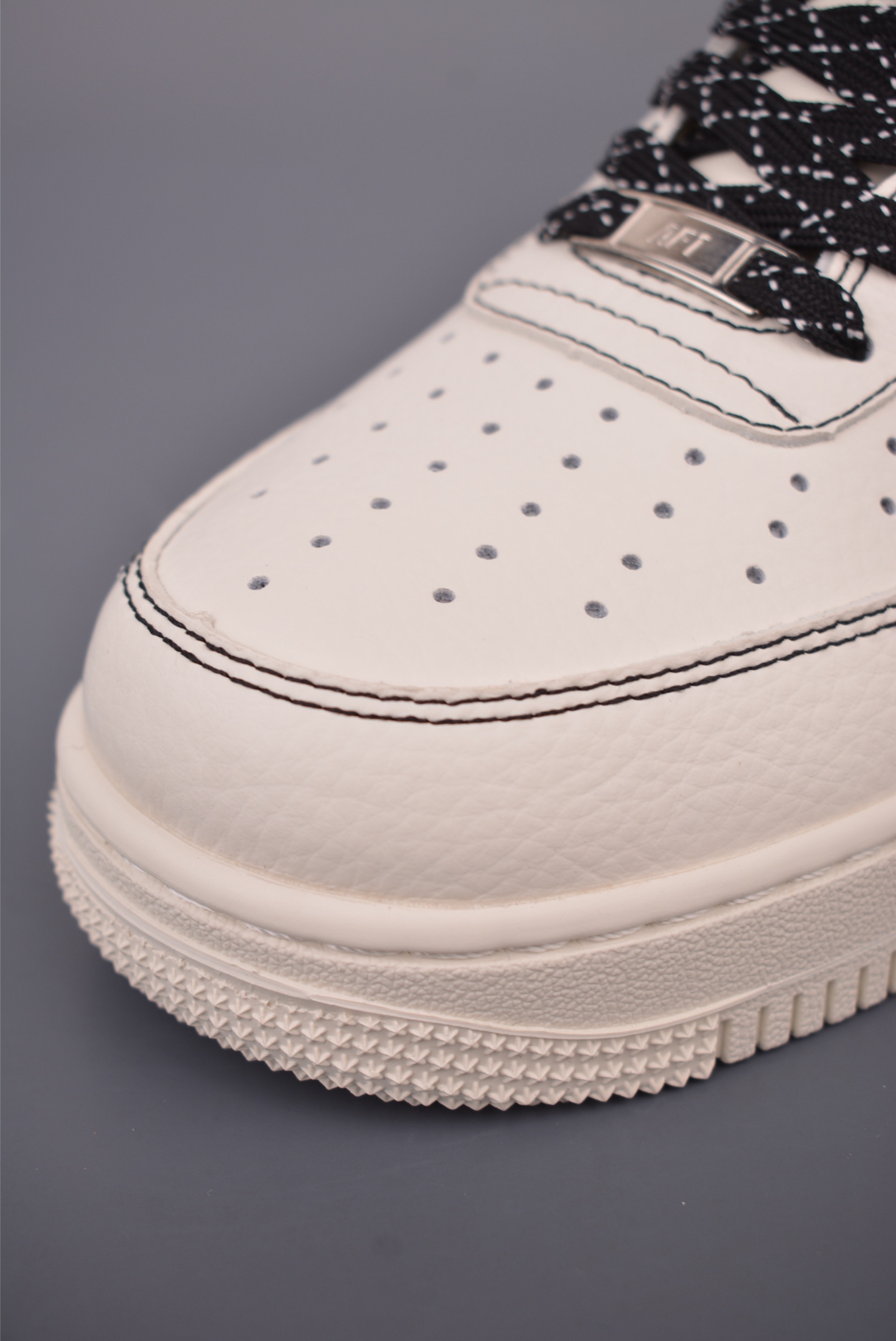 Nike Air Force 1 Low LV联名 KG6669 F371635 Nike Air Force 1 Low LV联名 KG6669 F371635