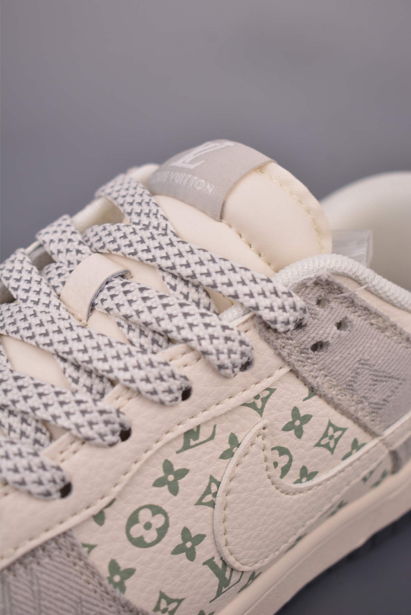 Nike SB Dunk Low LV联名 XX3168-141-Top High Quatity Cheap Sneakers Fashion Clothing Clothes Bags handbags Shoes of all Brand wholesale With The best Quality And Beautiful Price from China Factory Chinese suppliers wholesaler seller Nike SB Dunk Low LV联名 XX3168-141