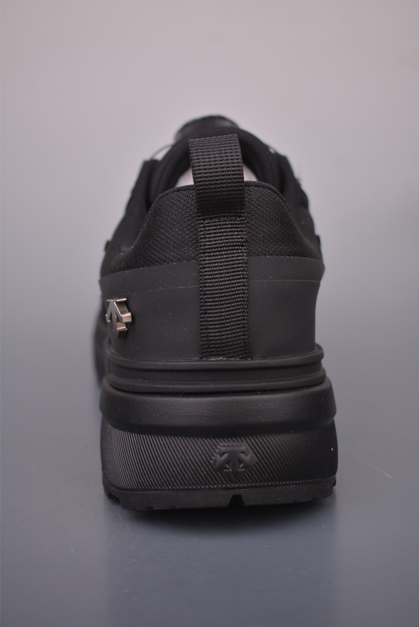迪桑特LAVITATE GTX 轻盈缓震透气 时尚休闲运动覆盖防水男子越野跑鞋 迪桑特LAVITATE GTX 轻盈缓震透气 时尚休闲运动覆盖防水男子越野跑鞋