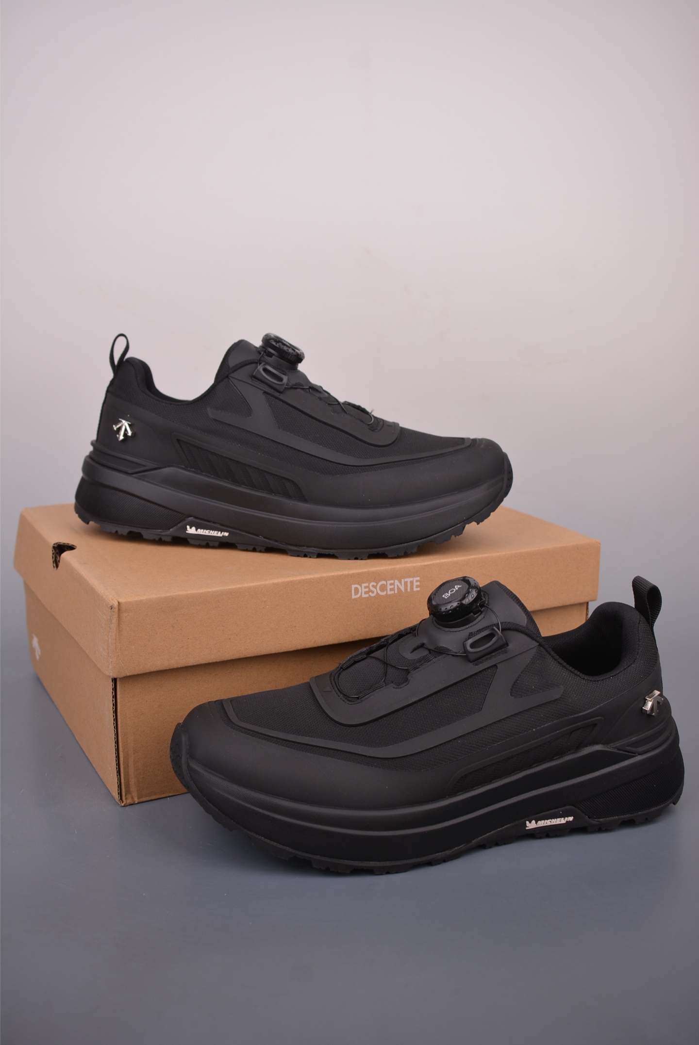 迪桑特LAVITATE GTX 轻盈缓震透气 时尚休闲运动覆盖防水男子越野跑鞋 迪桑特LAVITATE GTX 轻盈缓震透气 时尚休闲运动覆盖防水男子越野跑鞋