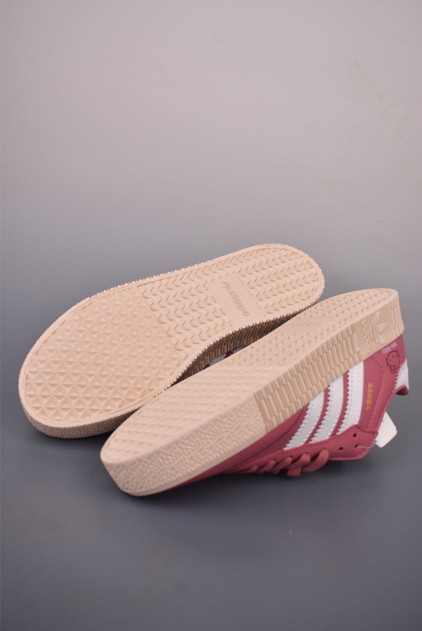 adidas originals Samba XLG 手绘涂鸦 适 EE9017 adidas originals Samba XLG 手绘涂鸦 适 EE9017