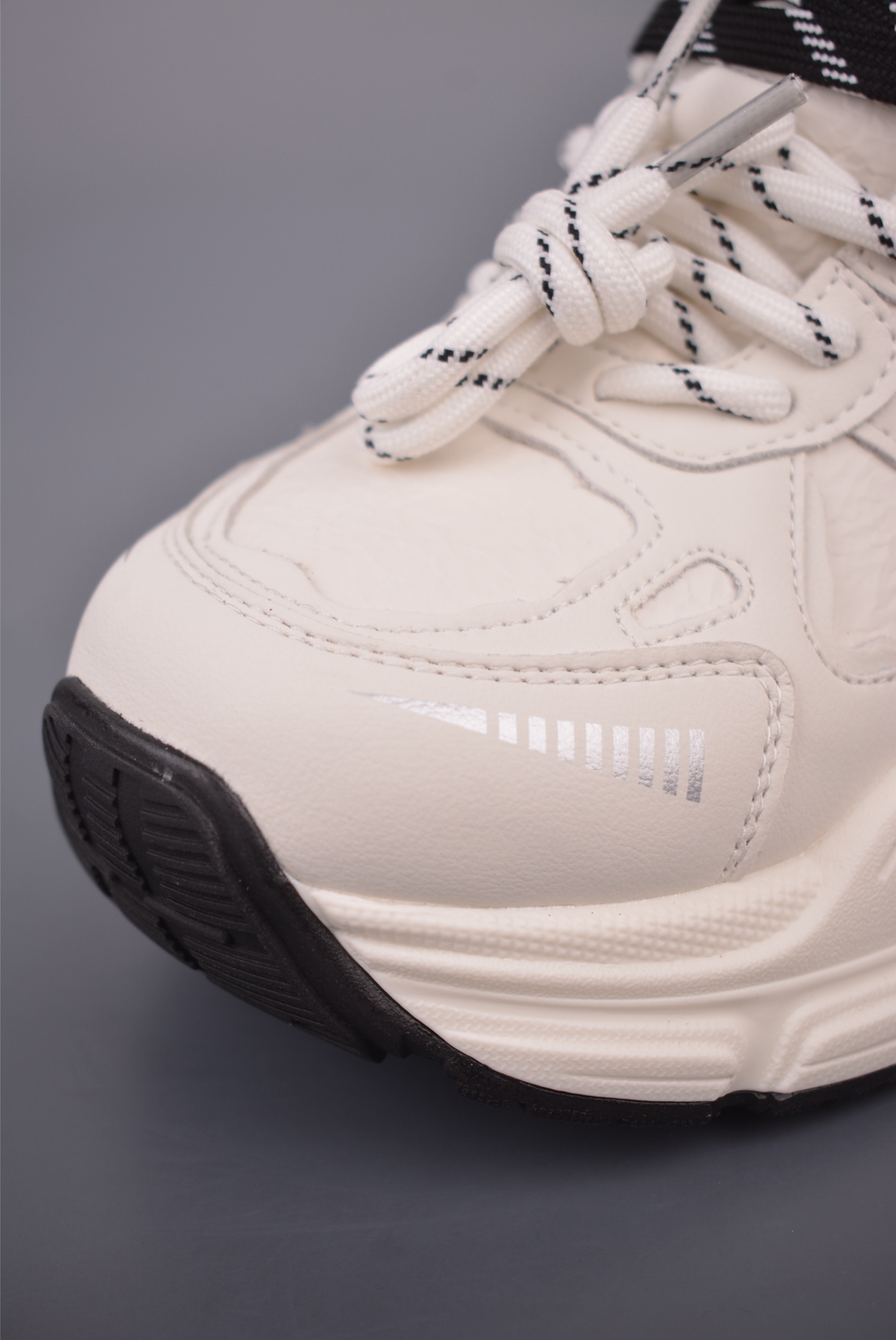 GG-CC GG-CC Chunky Low 厚底增高运动老爹鞋 G26U8652A-Top High Quatity Cheap Sneakers Fashion Clothing Clothes Bags handbags Shoes of all Brand wholesale With The best Quality And Beautiful Price from China Factory Chinese suppliers wholesaler seller GG-CC GG-CC Chunky Low 厚底增高运动老爹鞋 G26U8652A