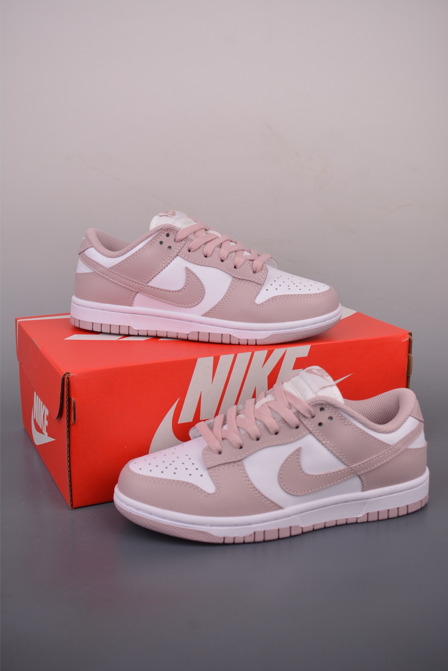 Nike SB Dunk Low IM6572-103