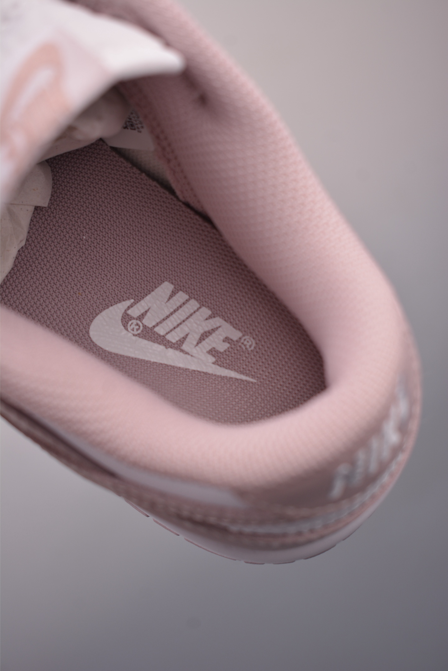 Nike SB Dunk Low IM6572-103