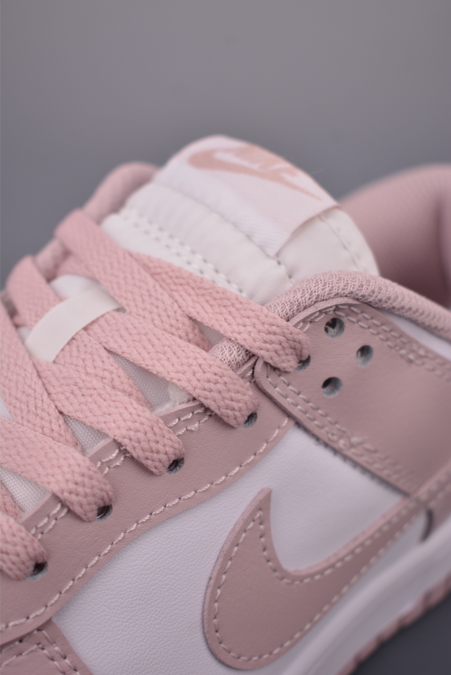 Nike SB Dunk Low IM6572-103
