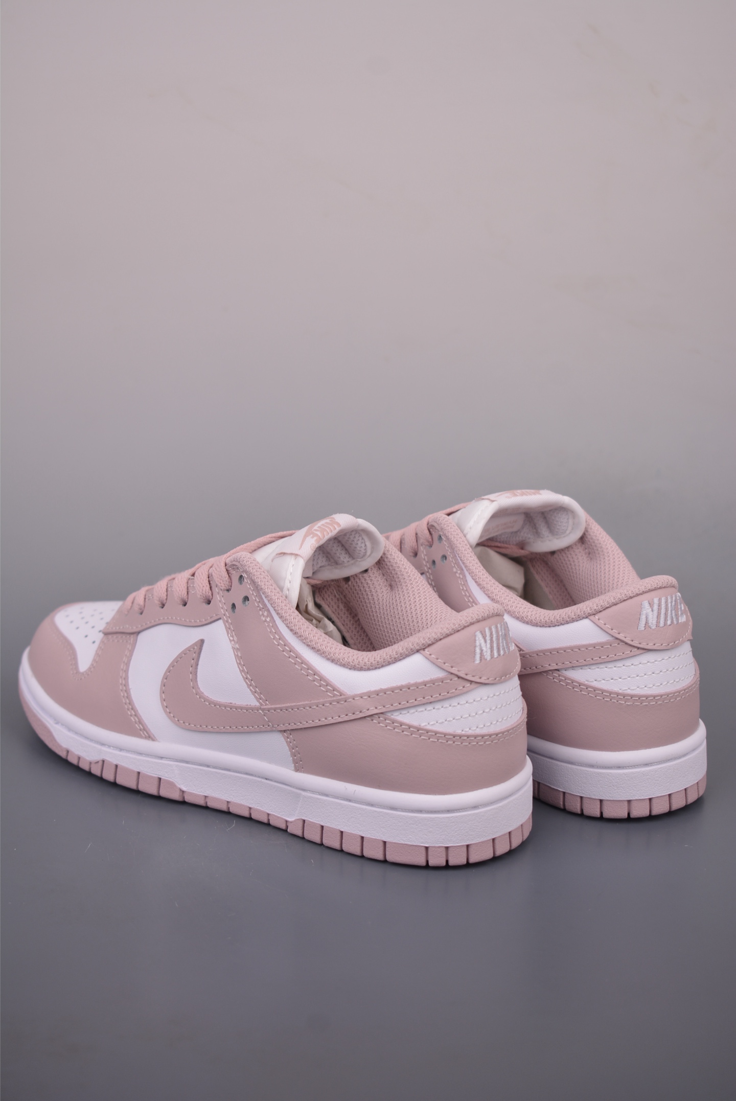 Nike SB Dunk Low IM6572-103