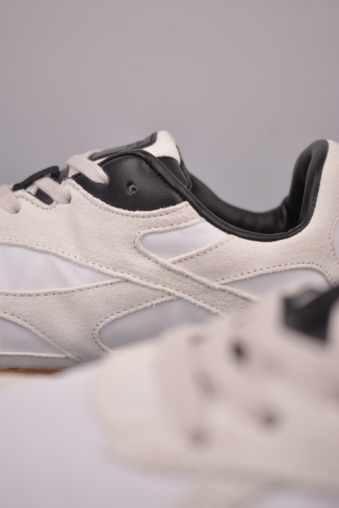 BOTTEGA VENETA Orbit Runner BV 葆蝶家时尚休闲情侣阿甘鞋 855200-Top High Quatity Cheap Sneakers Fashion Clothing Clothes Bags handbags Shoes of all Brand wholesale With The best Quality And Beautiful Price from China Factory Chinese suppliers wholesaler seller BOTTEGA VENETA Orbit Runner BV 葆蝶家时尚休闲情侣阿甘鞋 855200